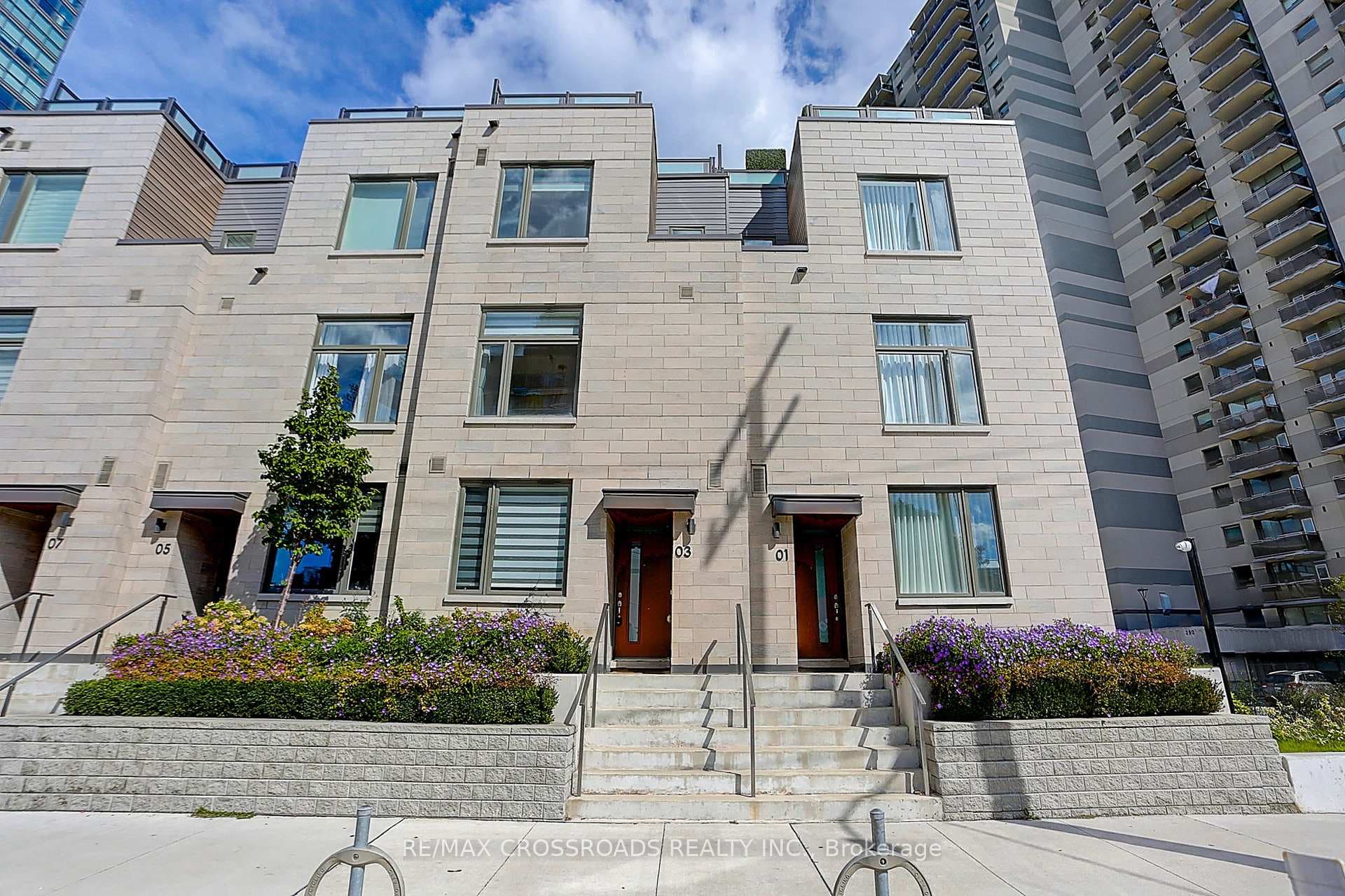 270 Davenport Road Unit TH3, Annex / Yorkville / Summerhill, ON M5R 0C1 - Photo 1