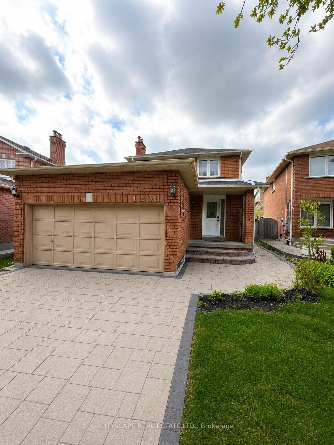 4233 Radisson Crescent, Mississauga, ON L5M 4M1 - Photo 1