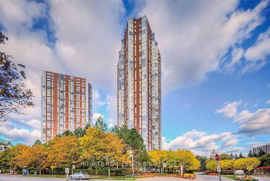 5 Concorde Place Unit 1505, Don Mills / Parkwoods / Victoria Village, ON M3C 3M8 - Photo 1
