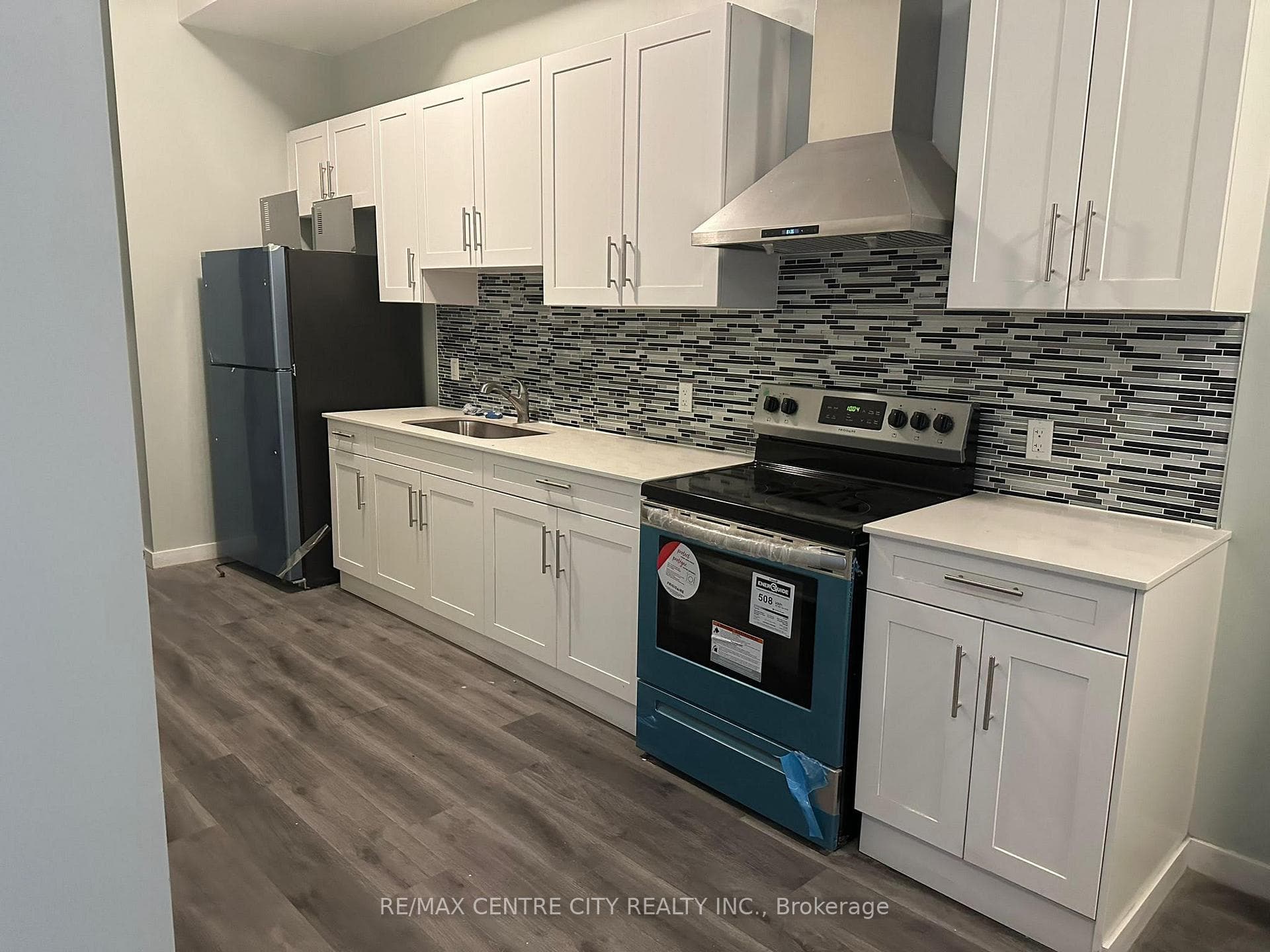 362 Richmond Street Unit 2, London East, ON N6A 3C3 - Photo 1