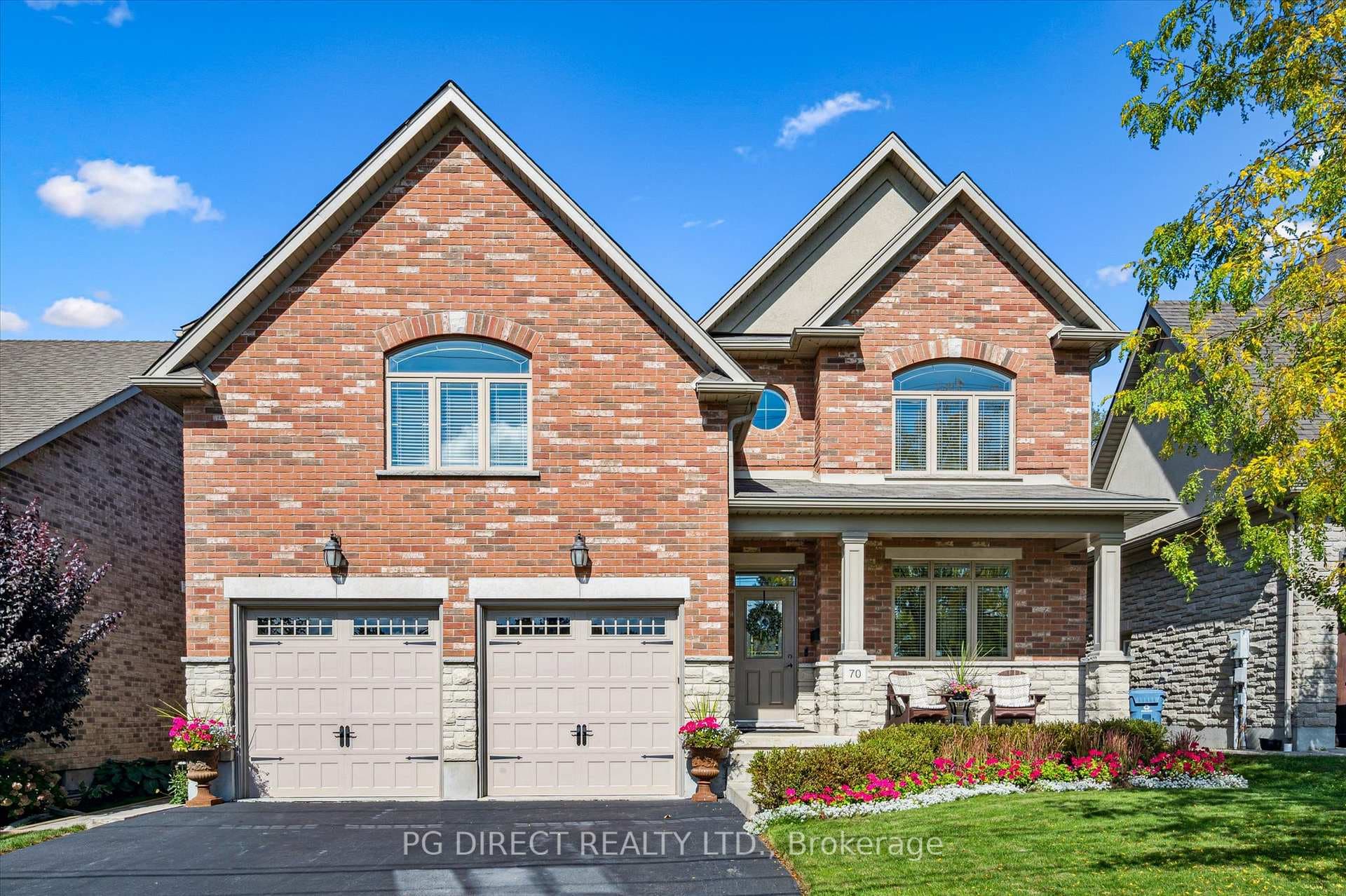70 Waverley Drive - Custom built Teraview Home