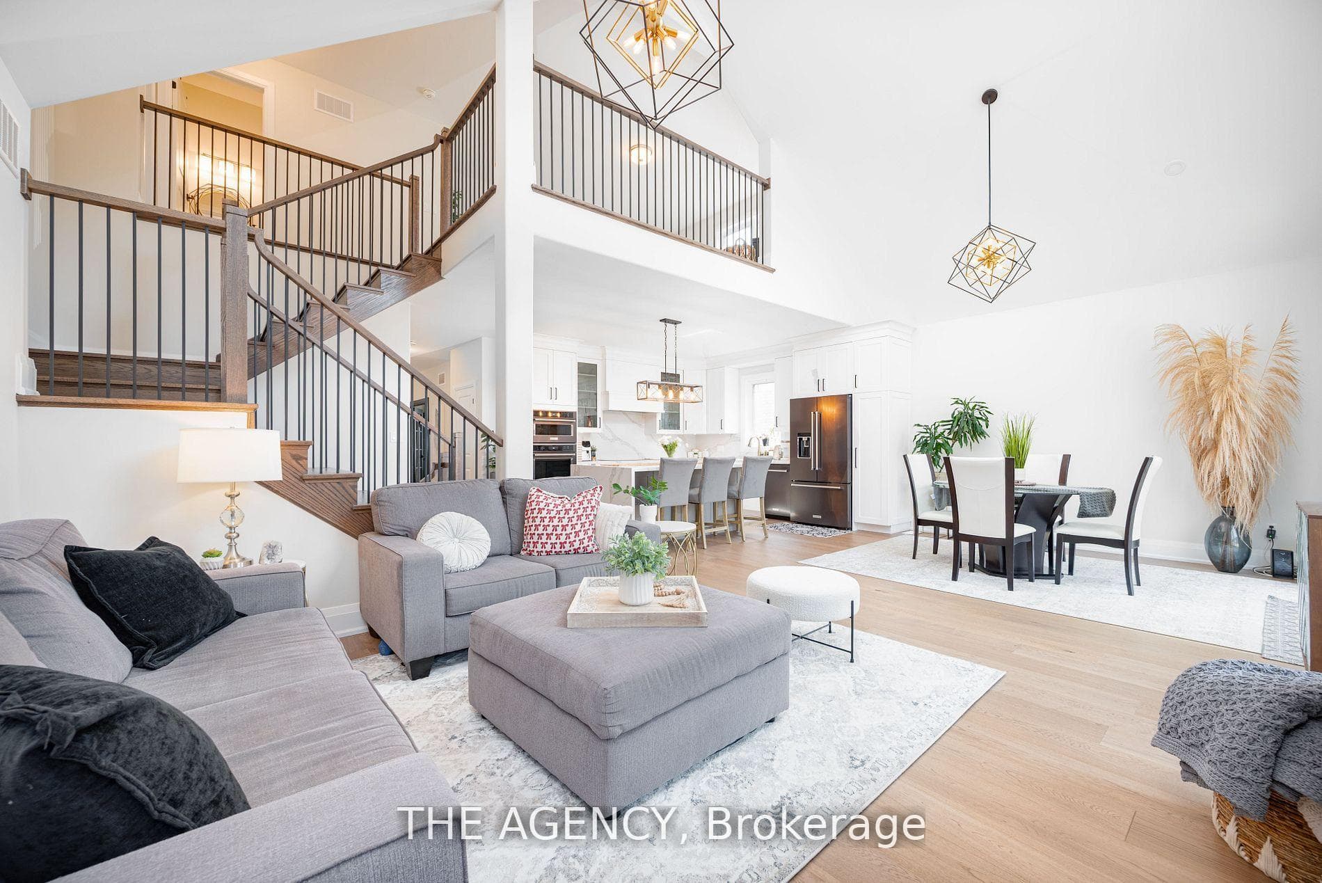 425 Melling Avenue, Peterborough, ON K9H 0J2 - Photo 1