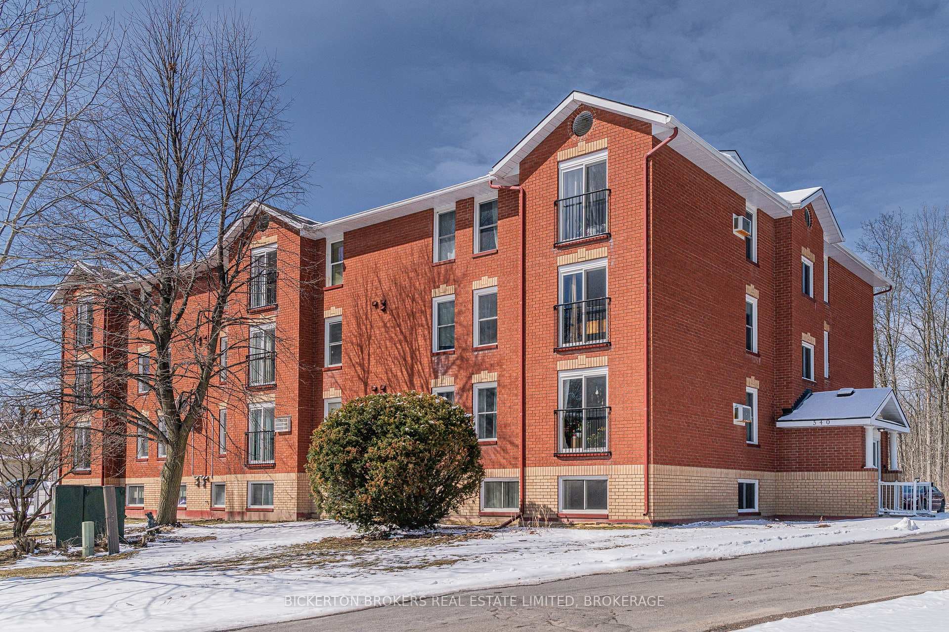 540 Talbot Place Unit 101, Gananoque, ON K7G 3C6 - Photo 1