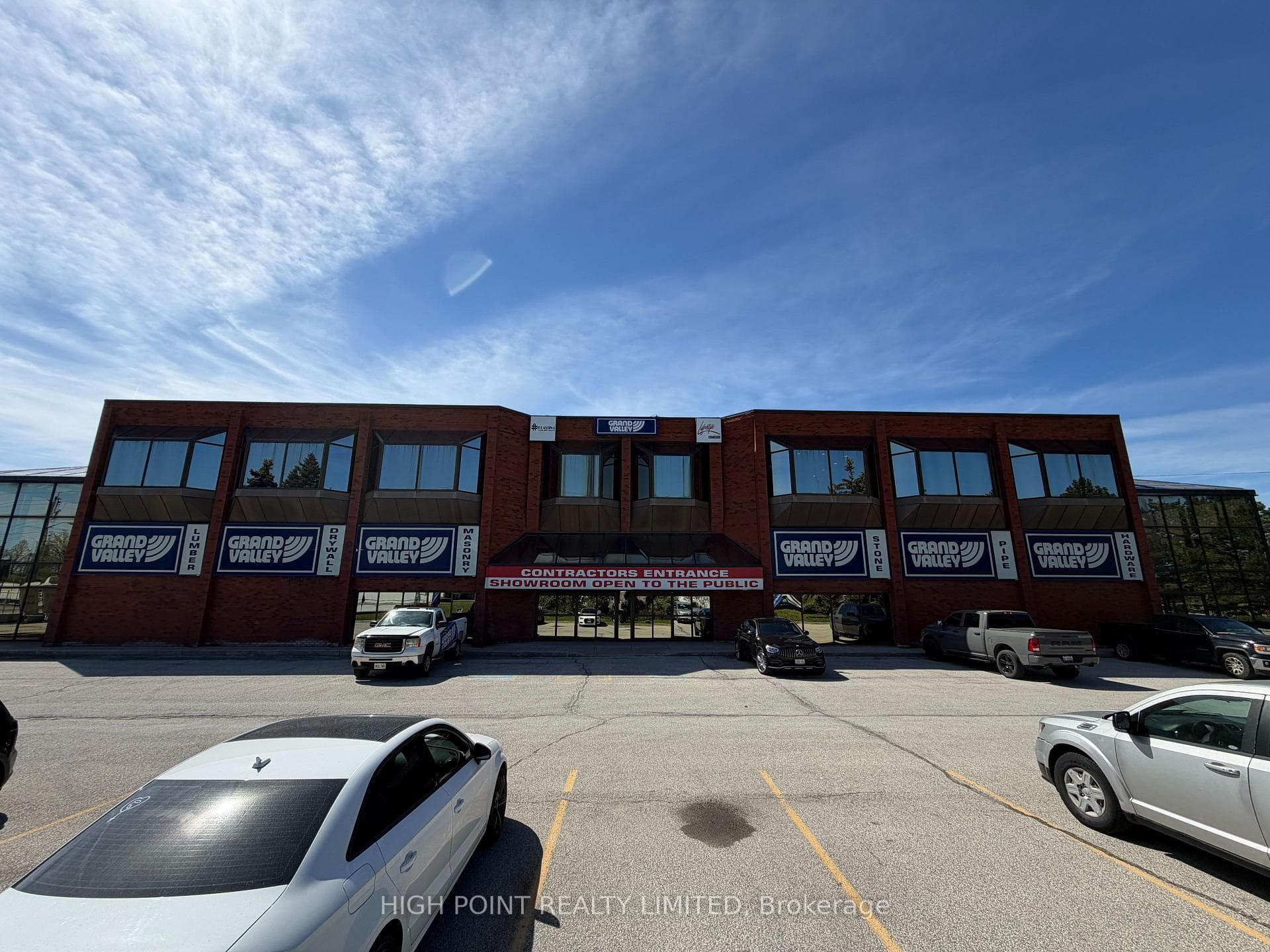 4701 Steeles Avenue, Toronto W05