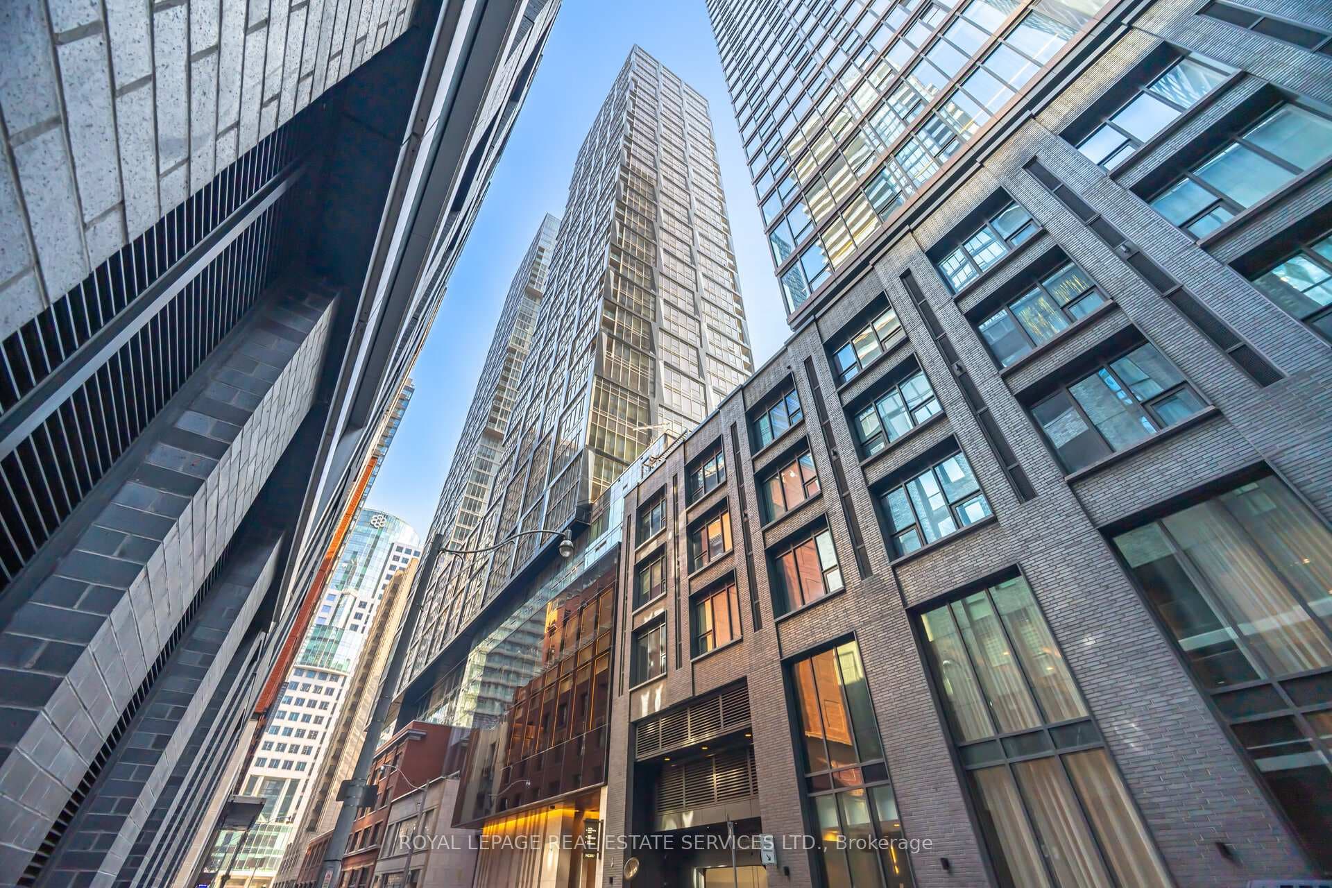 35 Mercer Street Unit 2316, Downtown Toronto / Waterfront, ON M5V 1H2 - Photo 1