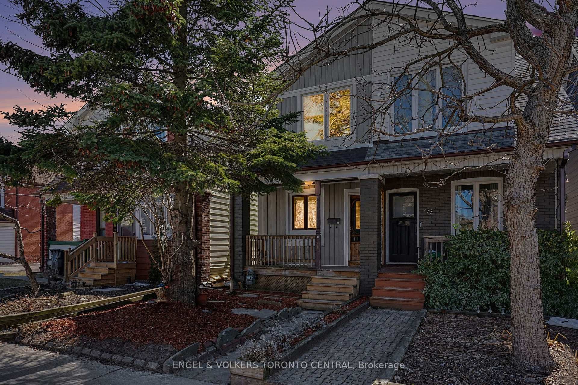 179 Coleman Avenue, The Beaches / Upper Beaches, ON M4C 1P9 - Photo 1