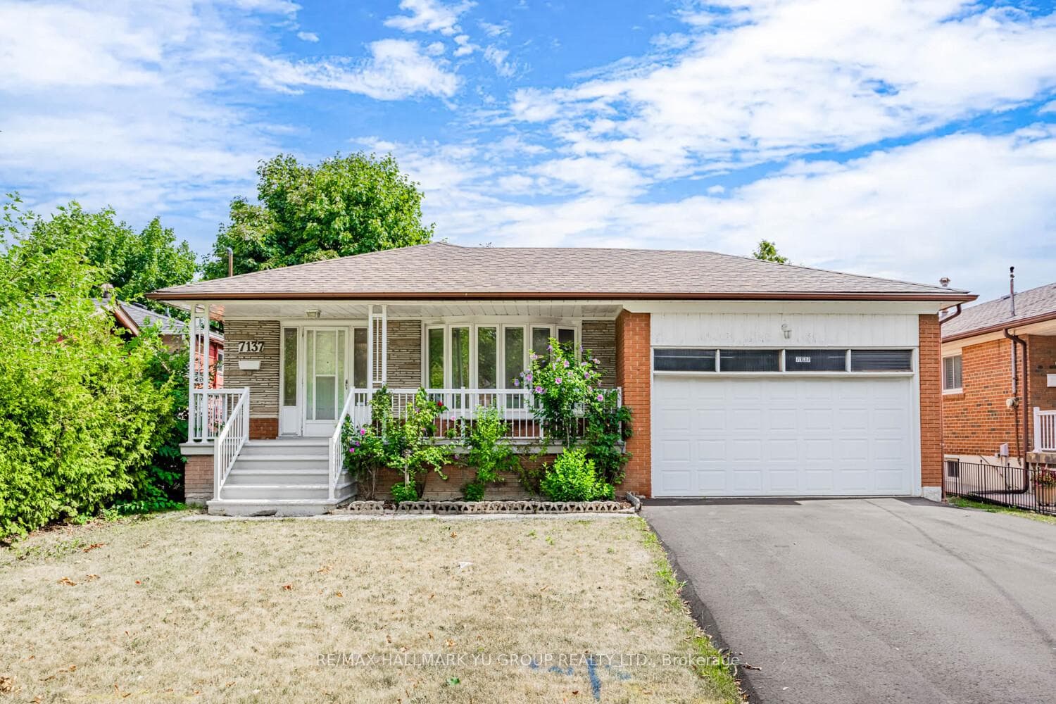 7137 Madiera Road, Mississauga, ON L4T 3A7 - Photo 1