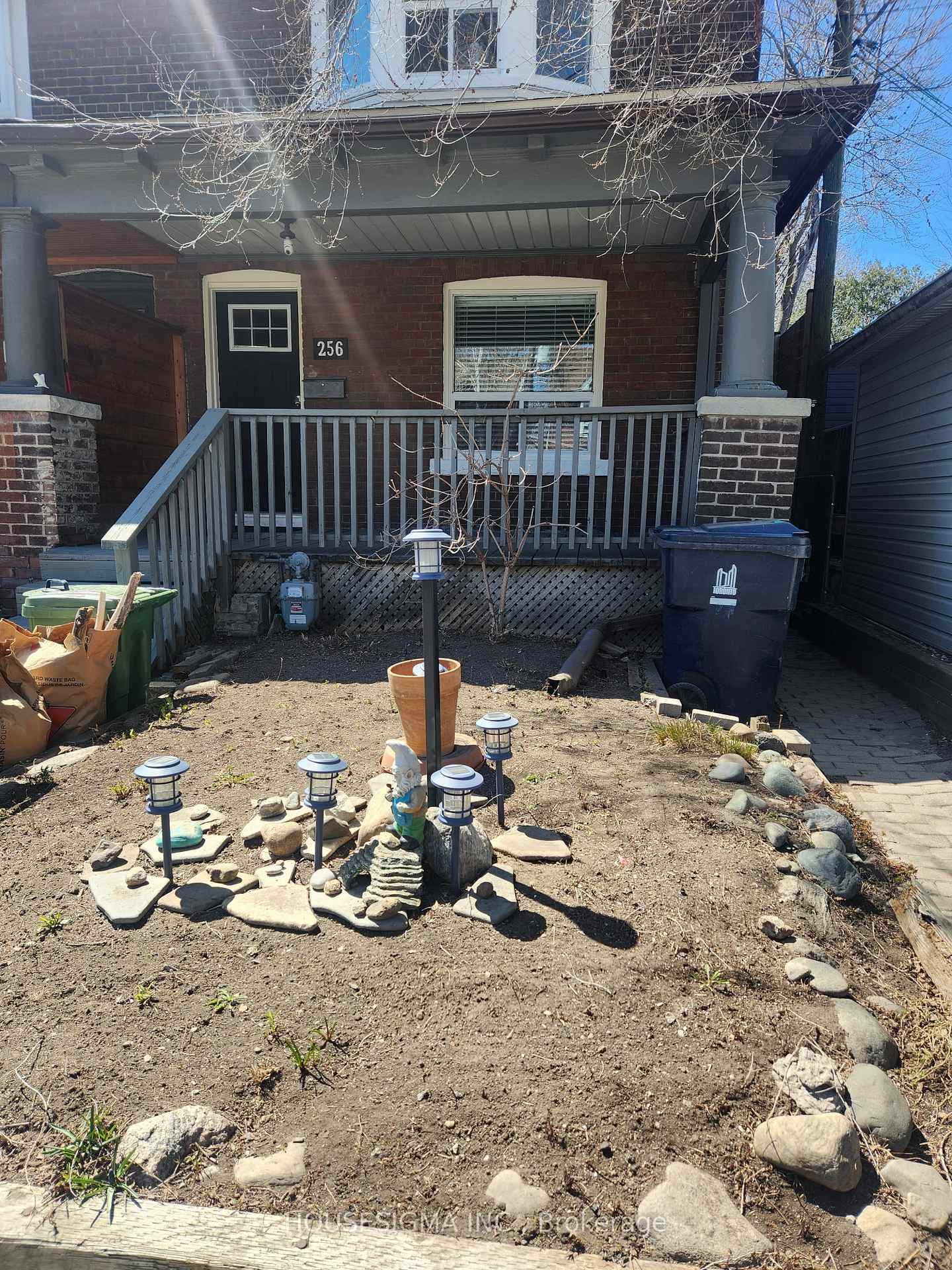 256 Woodbine Avenue, The Beaches / Upper Beaches, ON M4L 3P2 - Photo 1