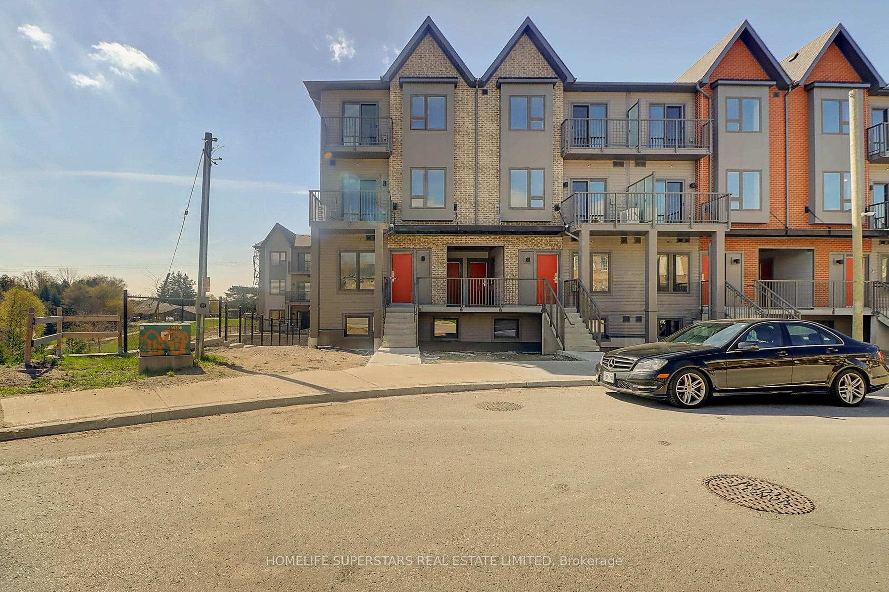 2635 William Jackson Drive Unit 1309, Pickering, ON L1X 0L6 - Photo 1
