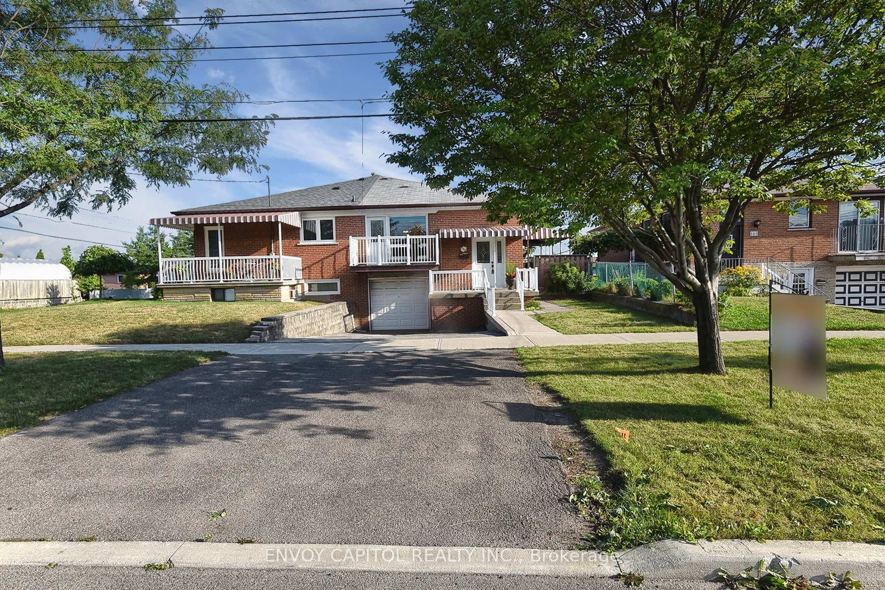 159 Shoreham Drive, Downsview / Black Creek, ON M3N 1T3 - Photo 1
