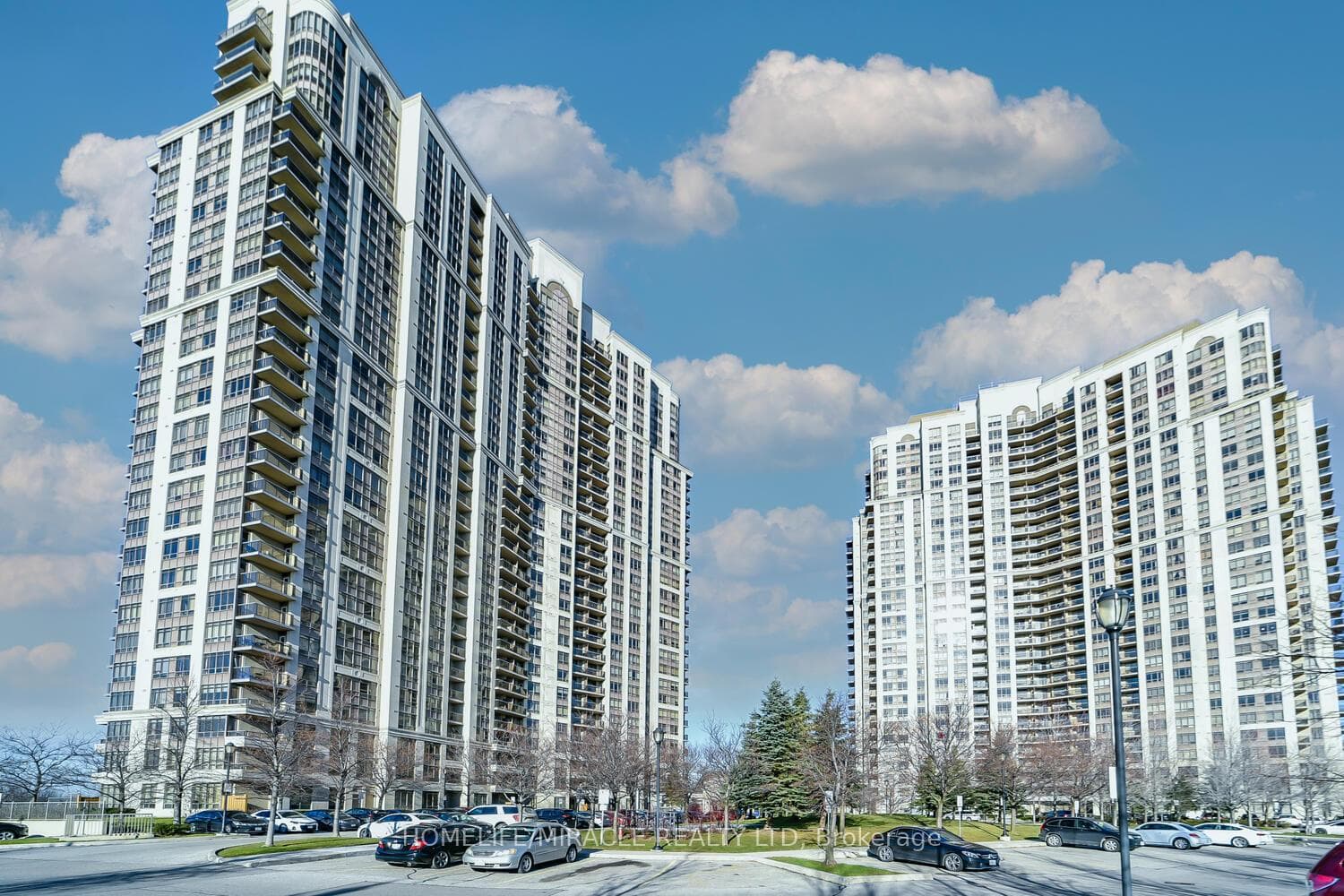 700 Humberwood Boulevard Unit 2220, Etobicoke (West Mall / Rexdale), ON M9W 7J4 - Photo 1