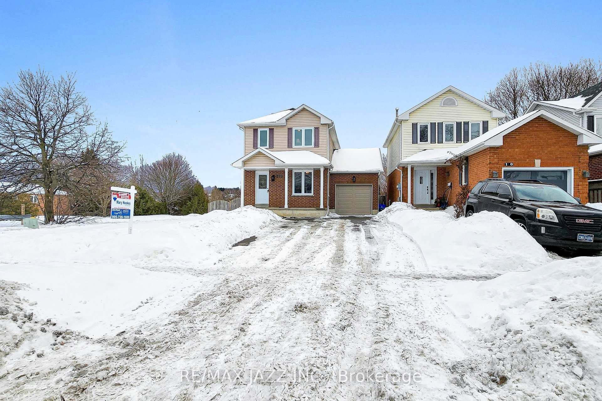 102 Penfound Drive, Clarington