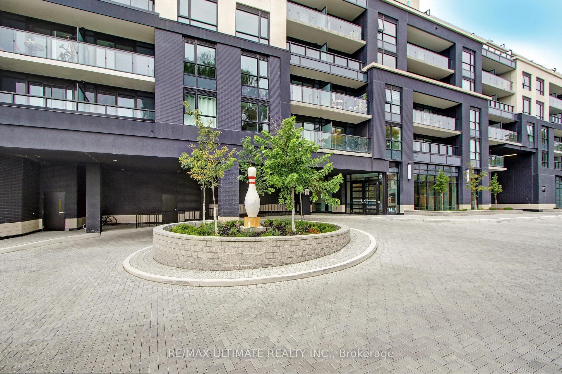 1401 O'connor Drive Unit 303, Danforth / East York, ON M4B 2V5 - Photo 1