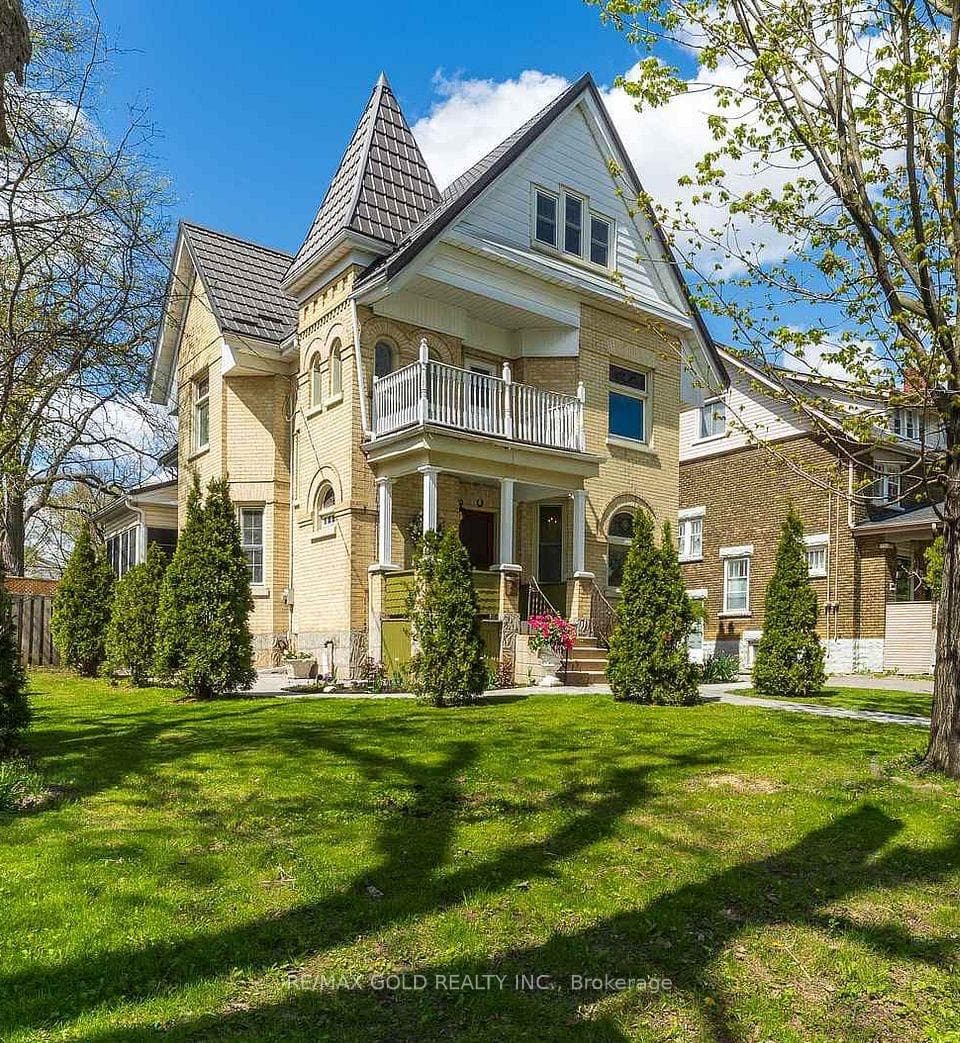 16 Maynard Avenue, Kitchener, ON N2H 4Z6 - Photo 1