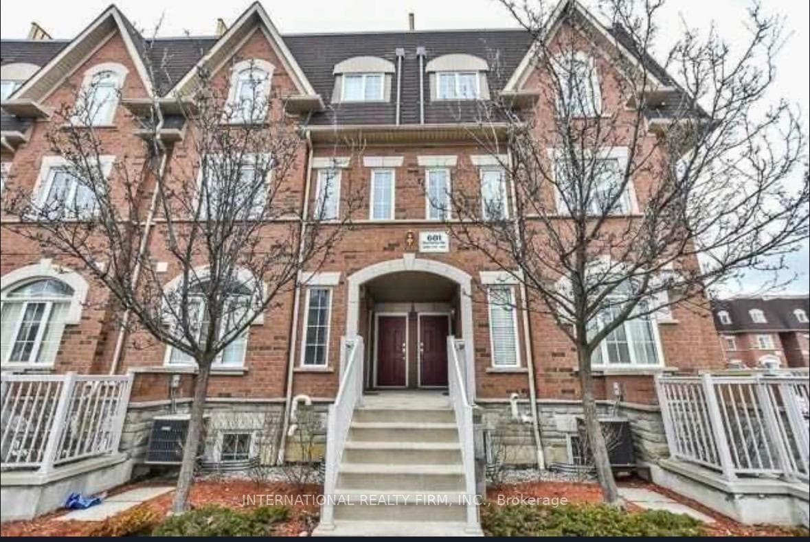 601 Shoreline Drive Unit 141, Mississauga, ON L5B 4K7 - Photo 1