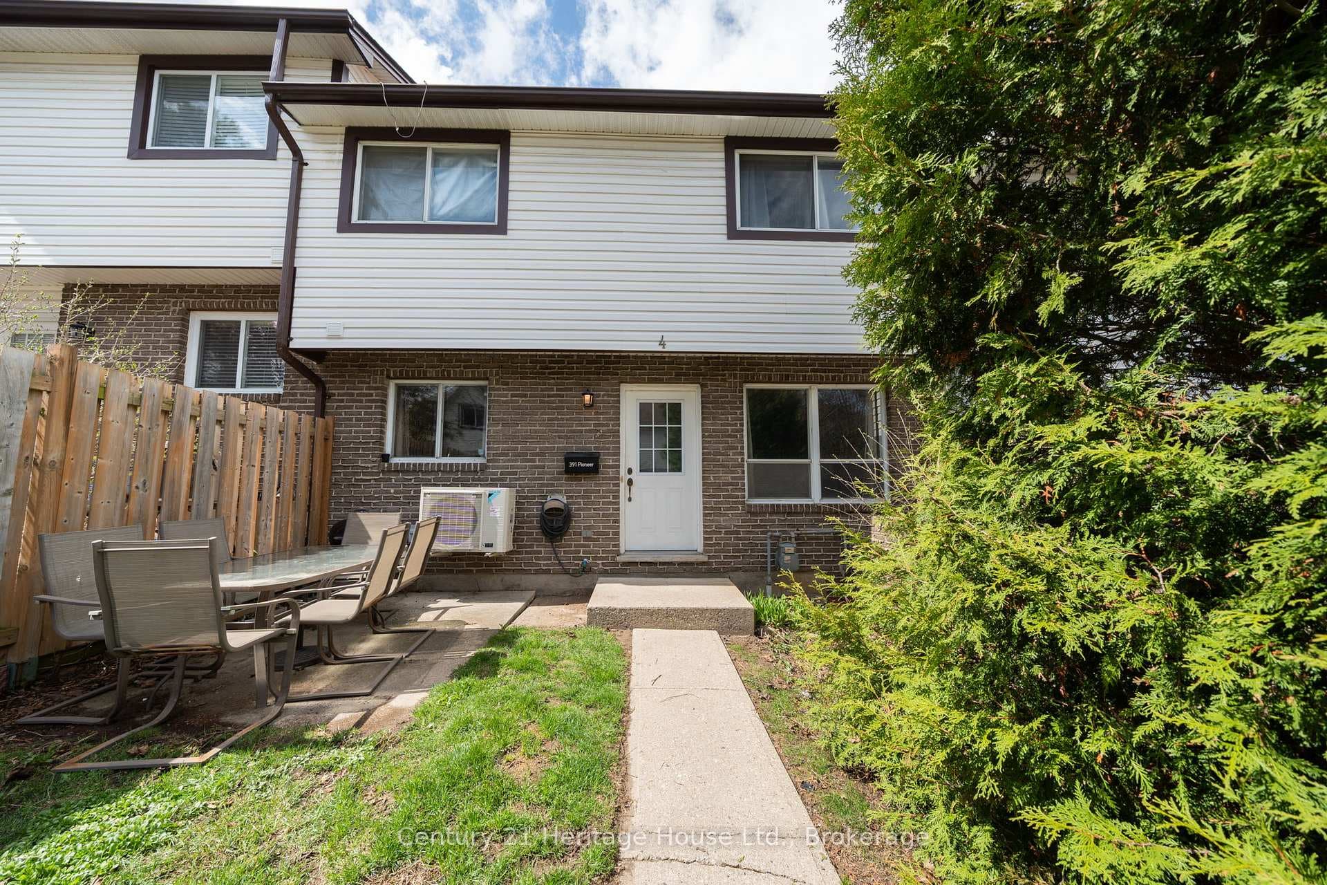 391 Pioneer Drive Unit 4, Kitchener