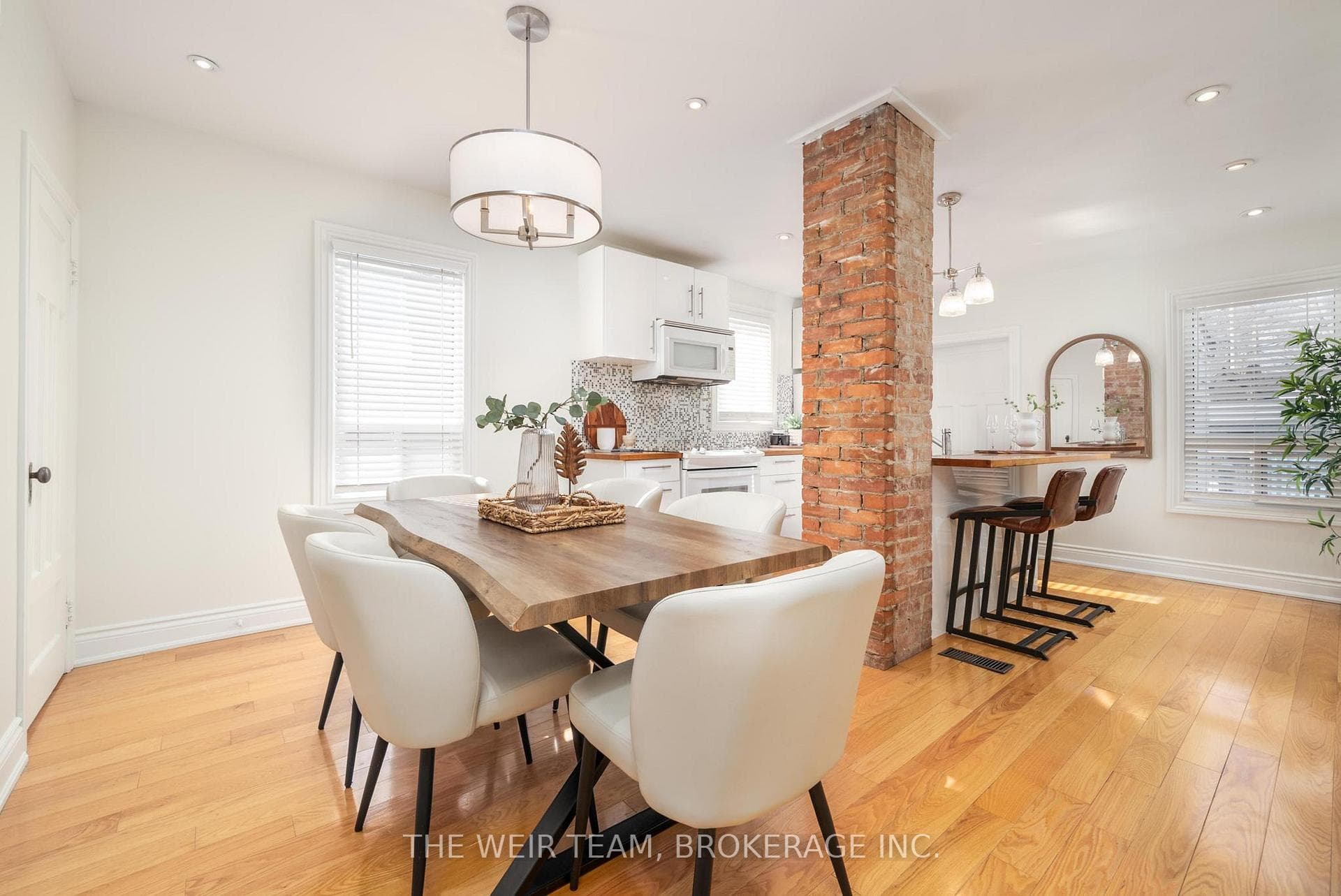 10 Eldon Avenue, Toronto E03