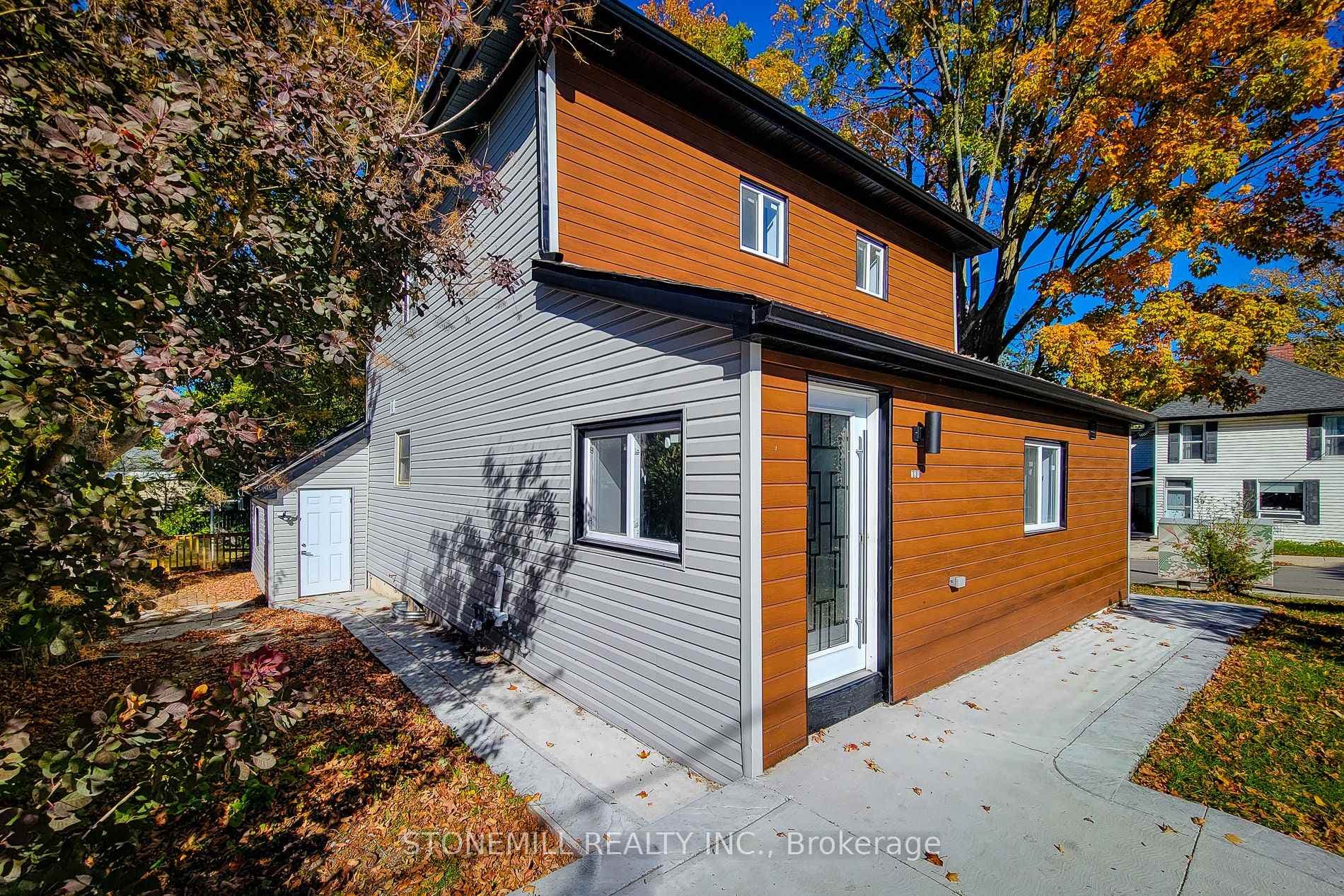 727 College Avenue, Woodstock, ON N4S 2C7 - Photo 1