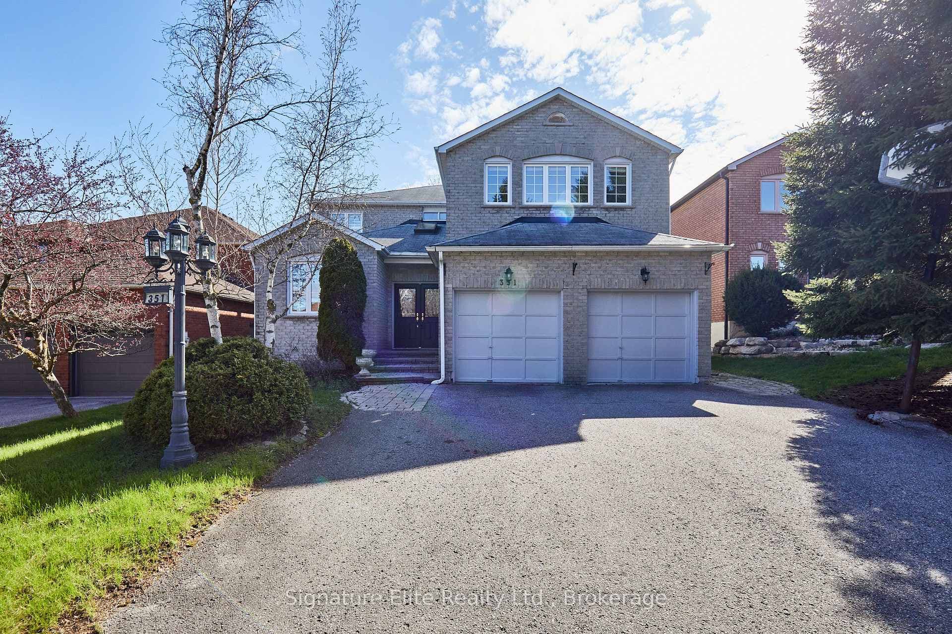 351 Kirby Crescent, Newmarket