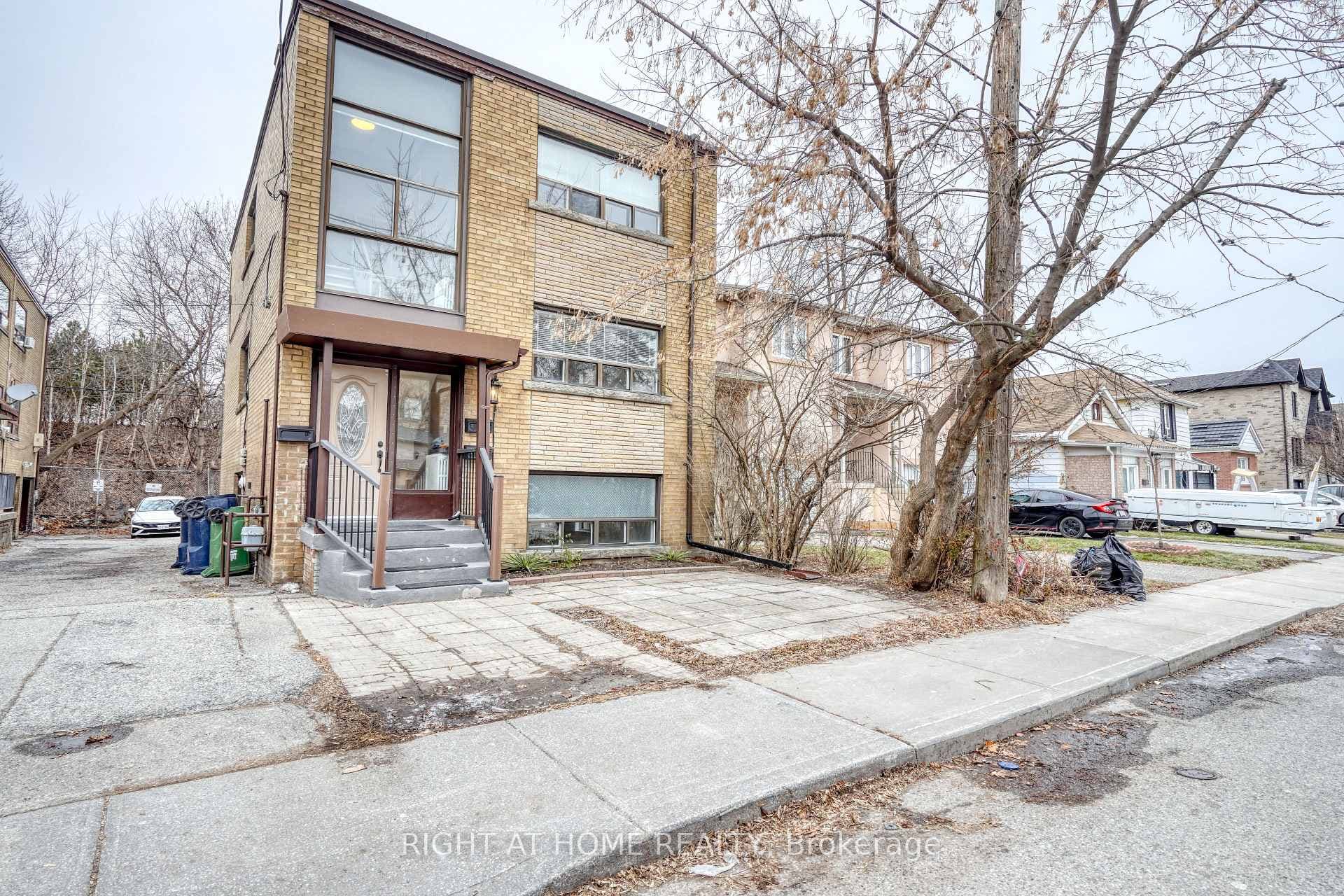 101 Sixteenth Street, Liberty Village / Parkdale / South Parkdale, ON M8V 3J9 - Photo 1