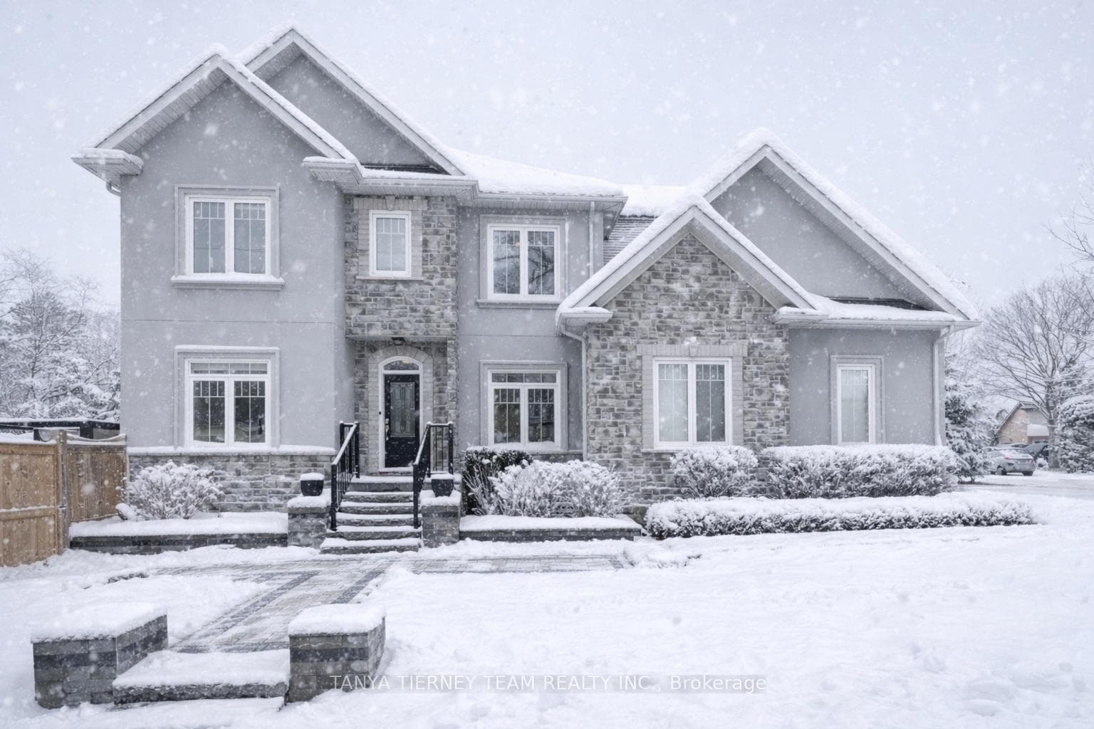 1 Centre Street, Whitby, ON L1M 1C1 - Photo 1