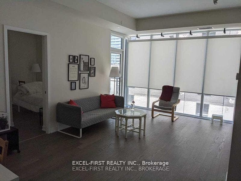 17 Dundonald Street Unit 1401, Regent Park / Cabbagetown / St. James Town, ON M5V 2G4 - Photo 1