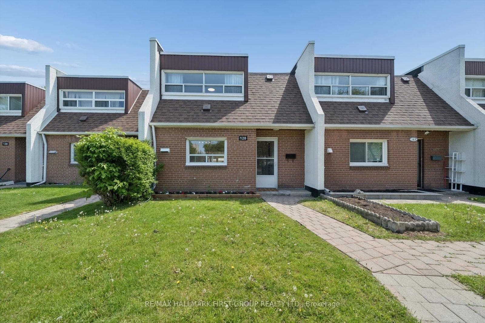 30 Venetian Crescent Unit 128, Downsview / Black Creek, ON M3N 2L8 - Photo 1
