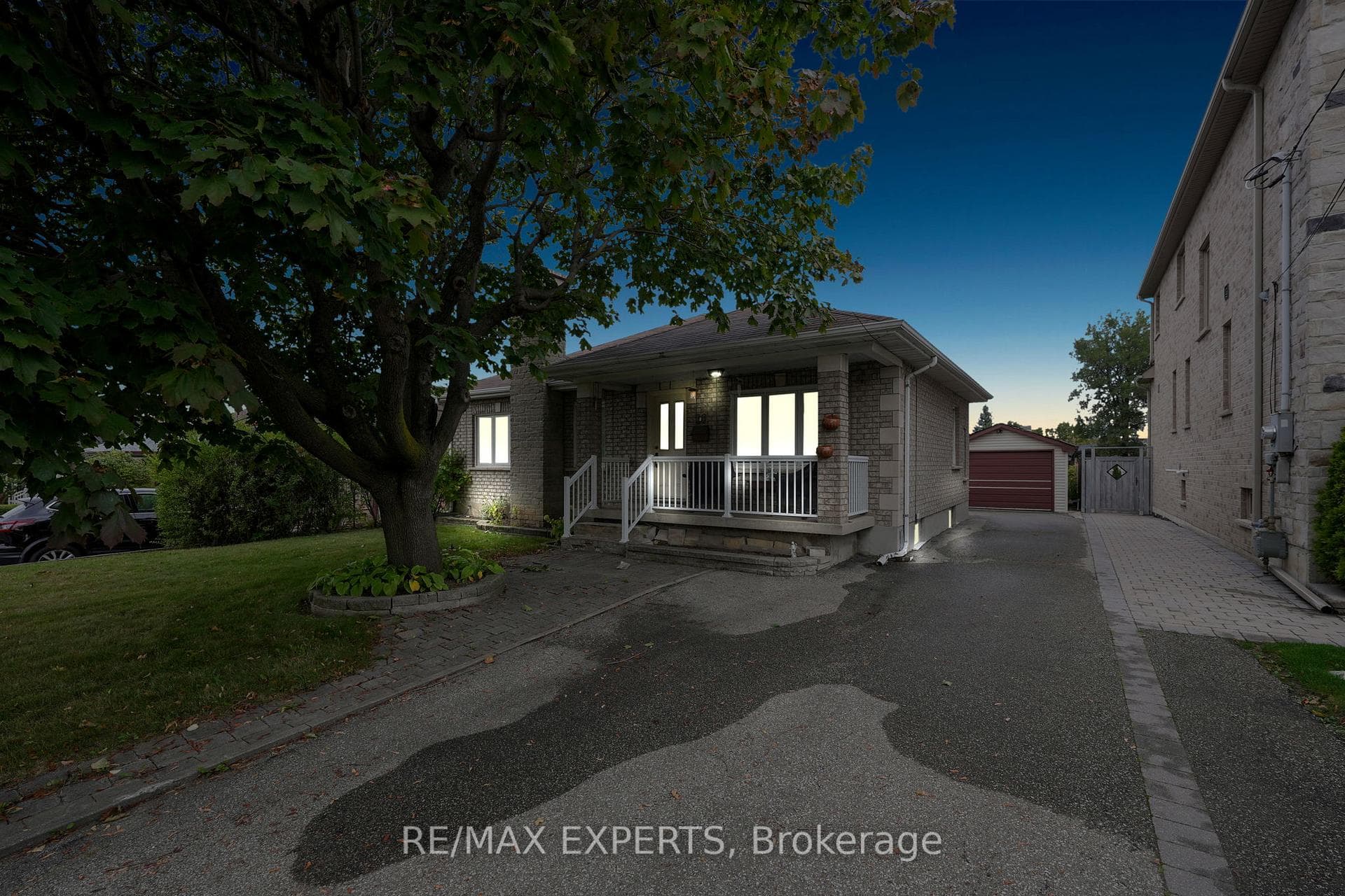 26 Grovedale Avenue, York / Weston, ON M6L 1Y6 - Photo 1