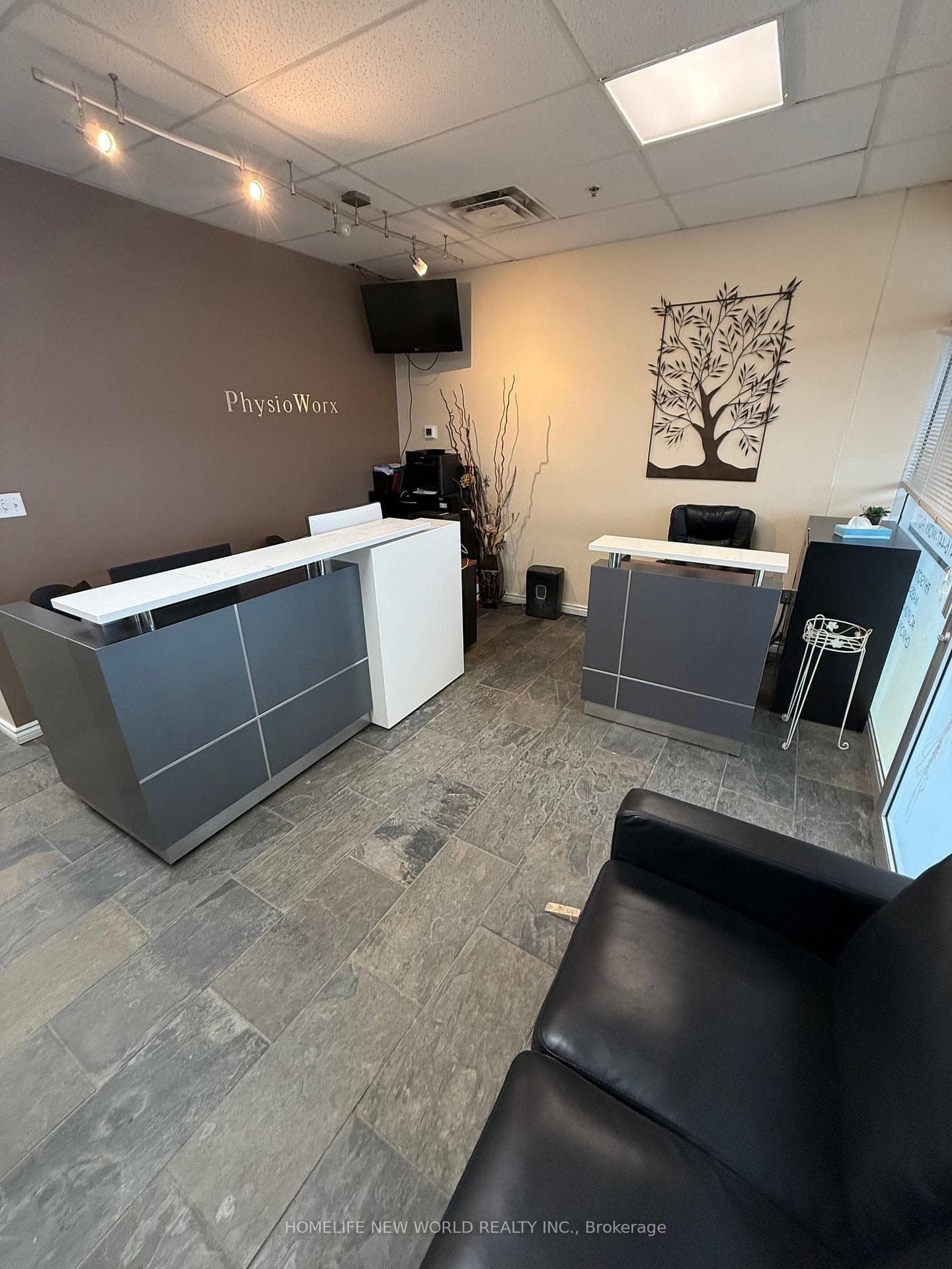 2042 Victoria Park Avenue, Don Mills / Parkwoods / Victoria Village, ON M1R 1V2 - Photo 1