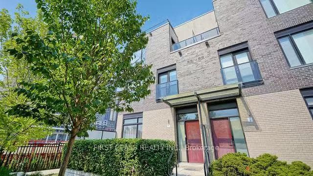 4080 Parkside Village Drive Unit 7, Mississauga, ON L5B 0K2 - Photo 1