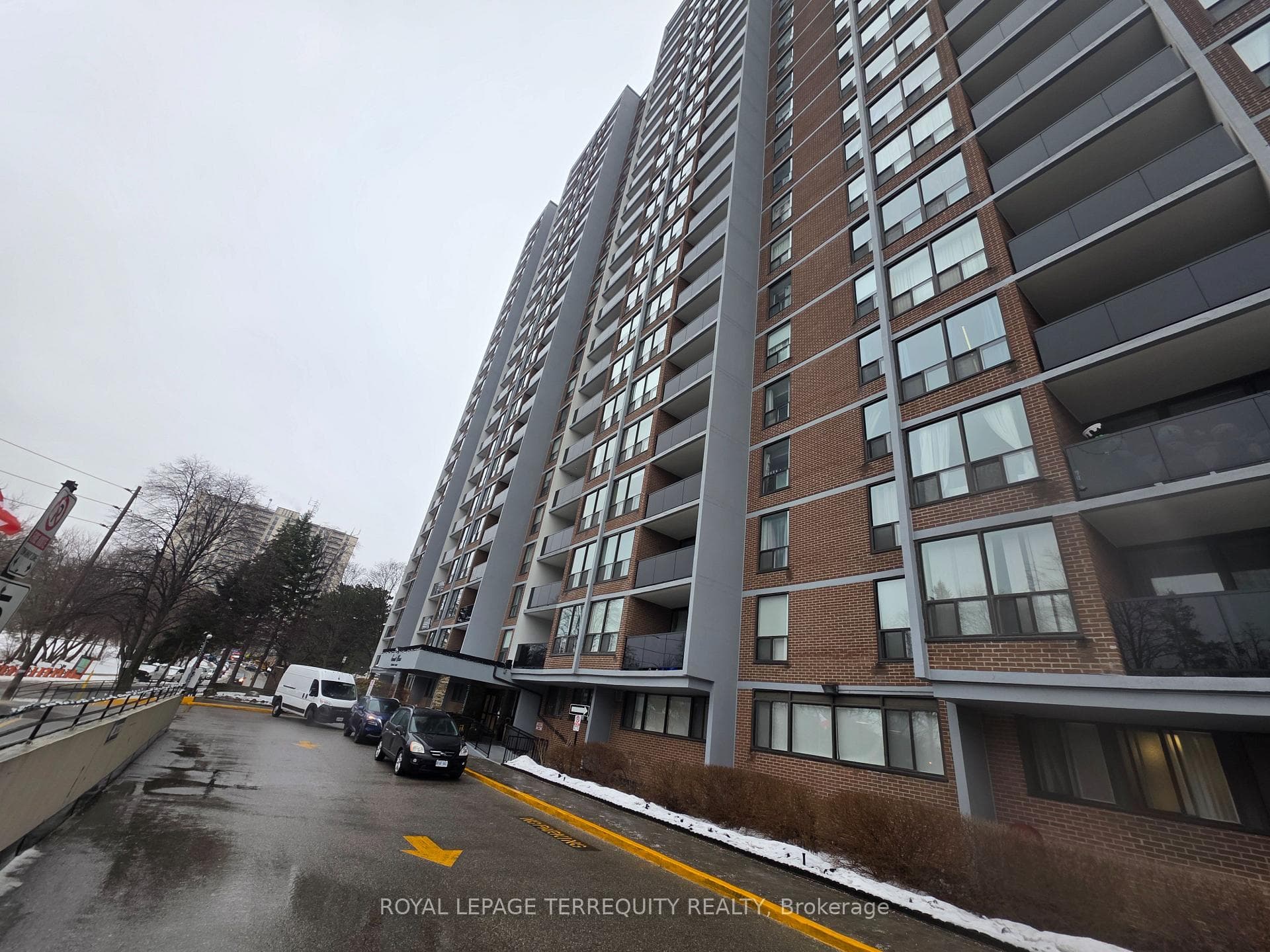 85 Emmett Avenue Unit 1810, York / Weston, ON M6M 5A2 - Photo 1