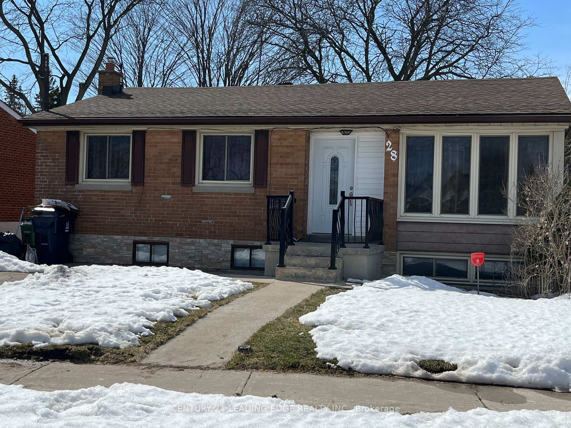 28 Ivanhoe Court, Toronto E04