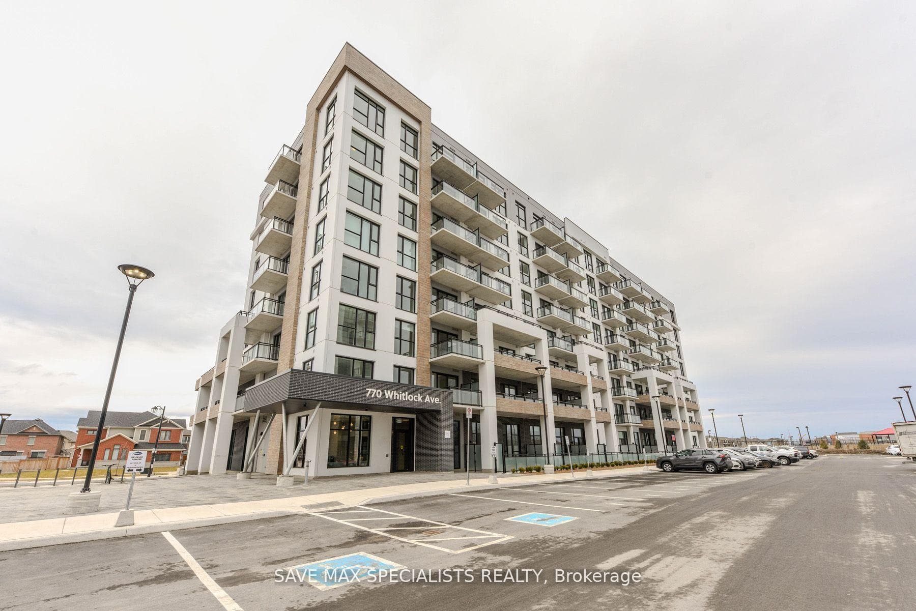 770 Whitlock Avenue Unit 614, Milton