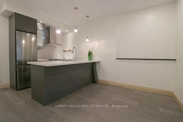 488 Lansdowne Avenue Unit Main, Toronto C01