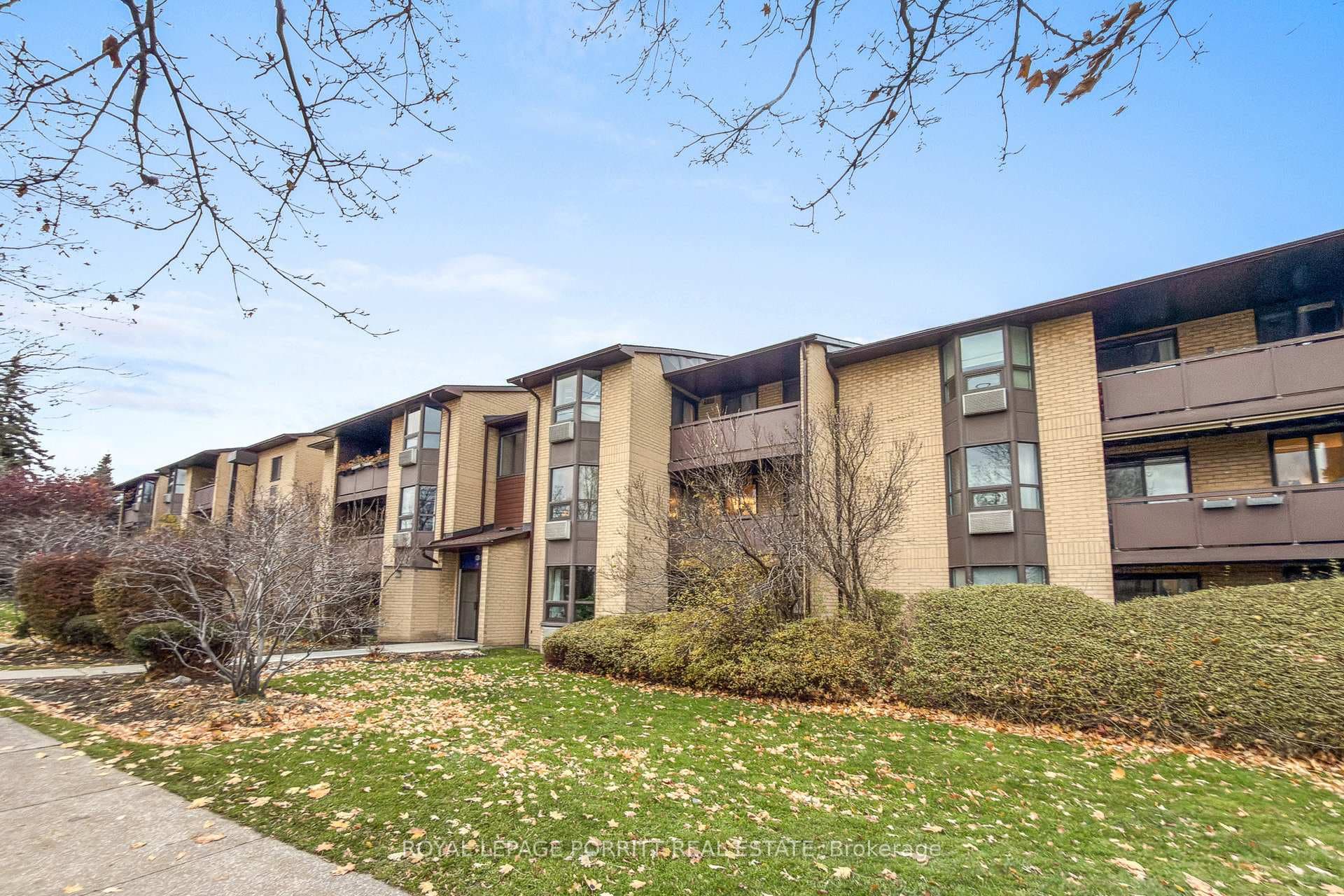 3835 Lake Shore Boulevard Unit 208, Liberty Village / Parkdale / South Parkdale, ON M8W 1R2 - Photo 1