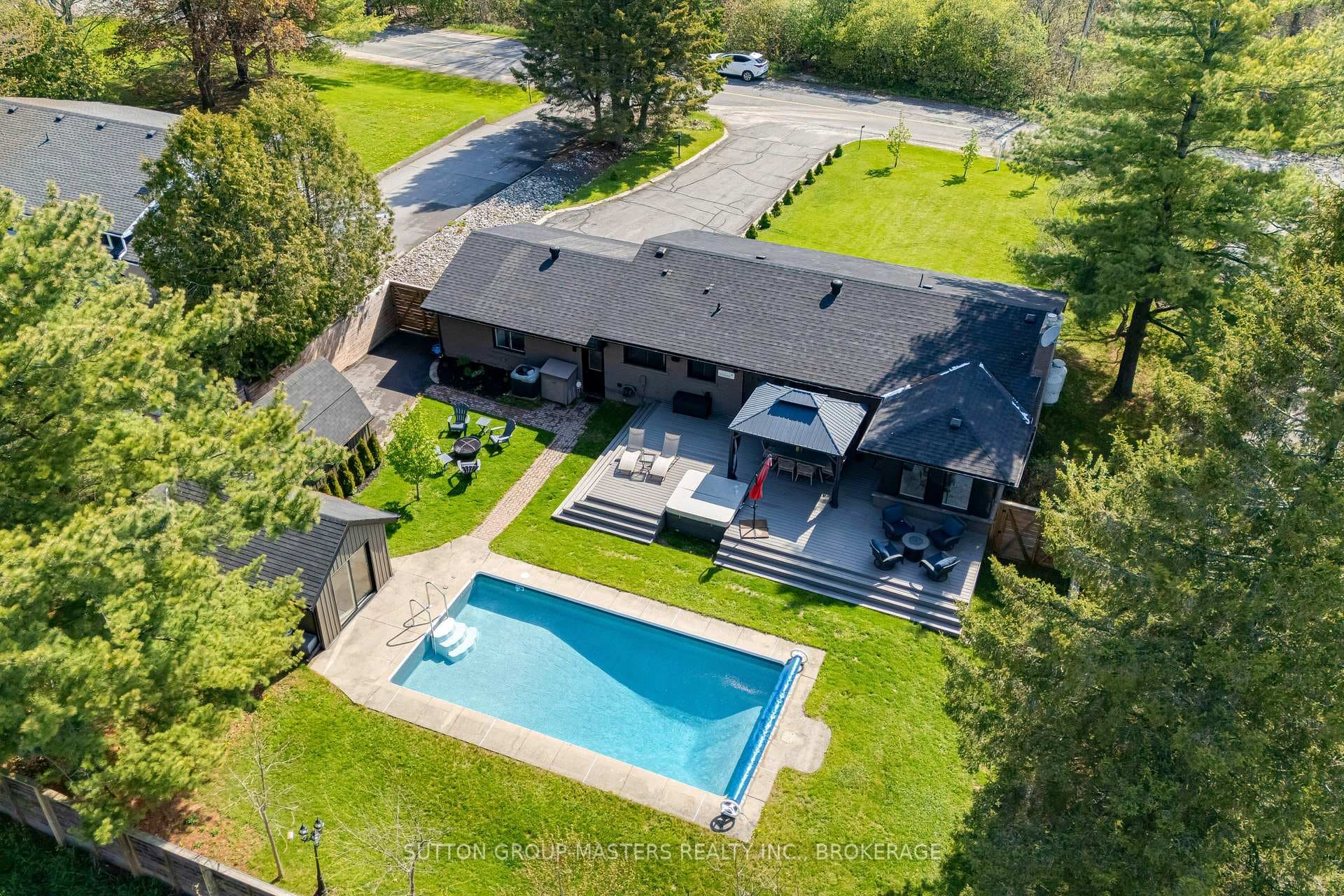 1611 SUNNYSIDE Road, Kingston