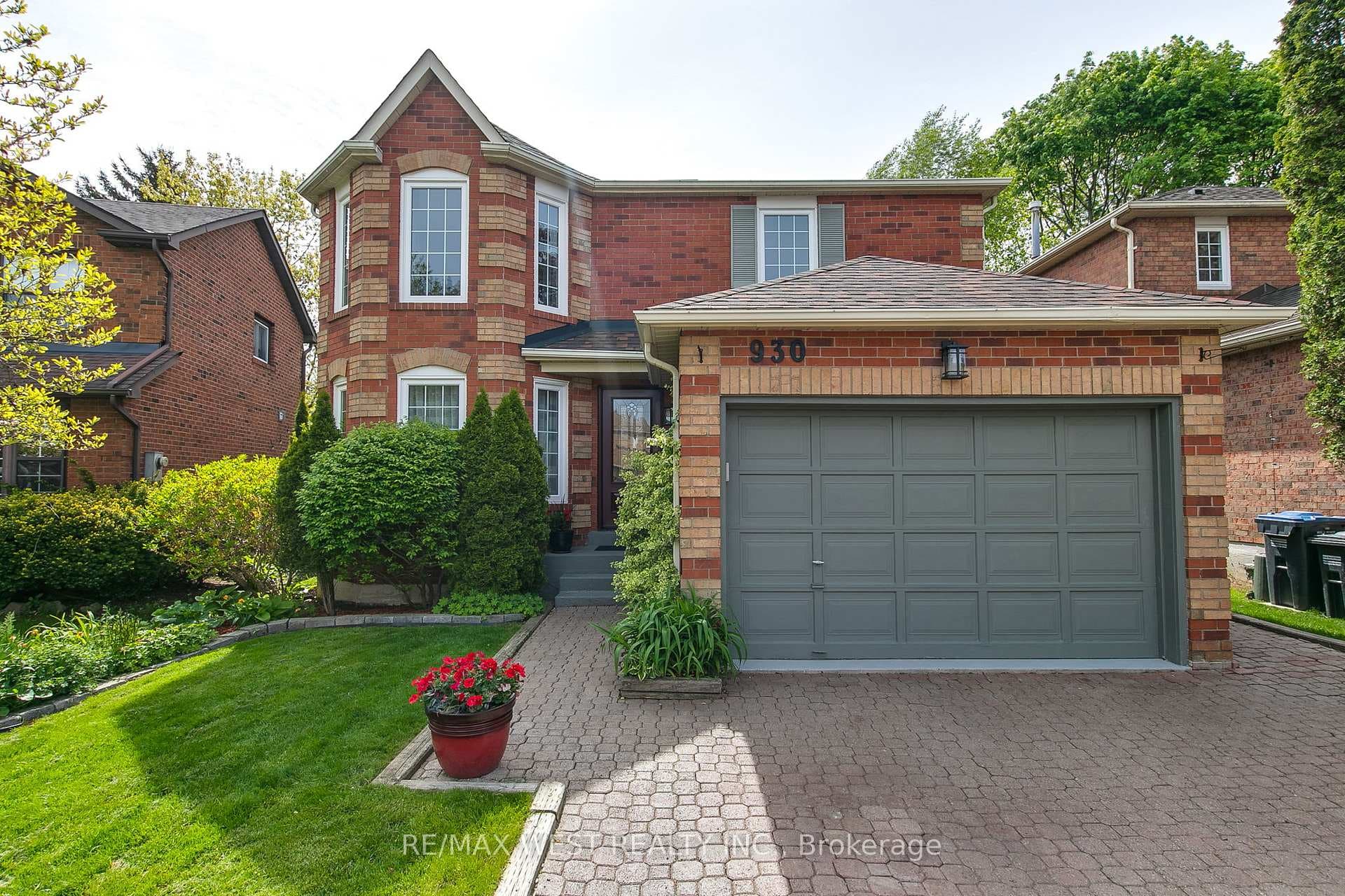 930 Maramis Court, Mississauga, ON L5H 4G2 - Photo 1