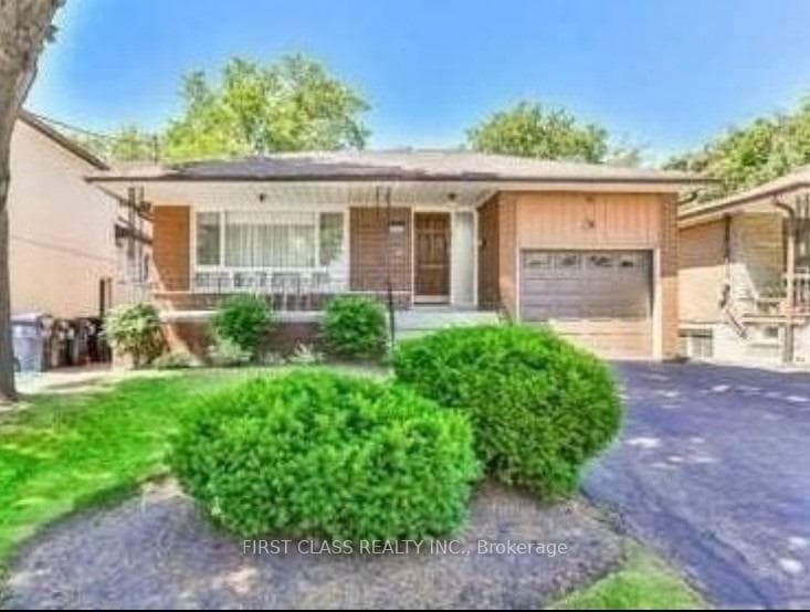 124 Barse Street, Lawrence Park / Bedford Park, ON M5M 4L4 - Photo 1