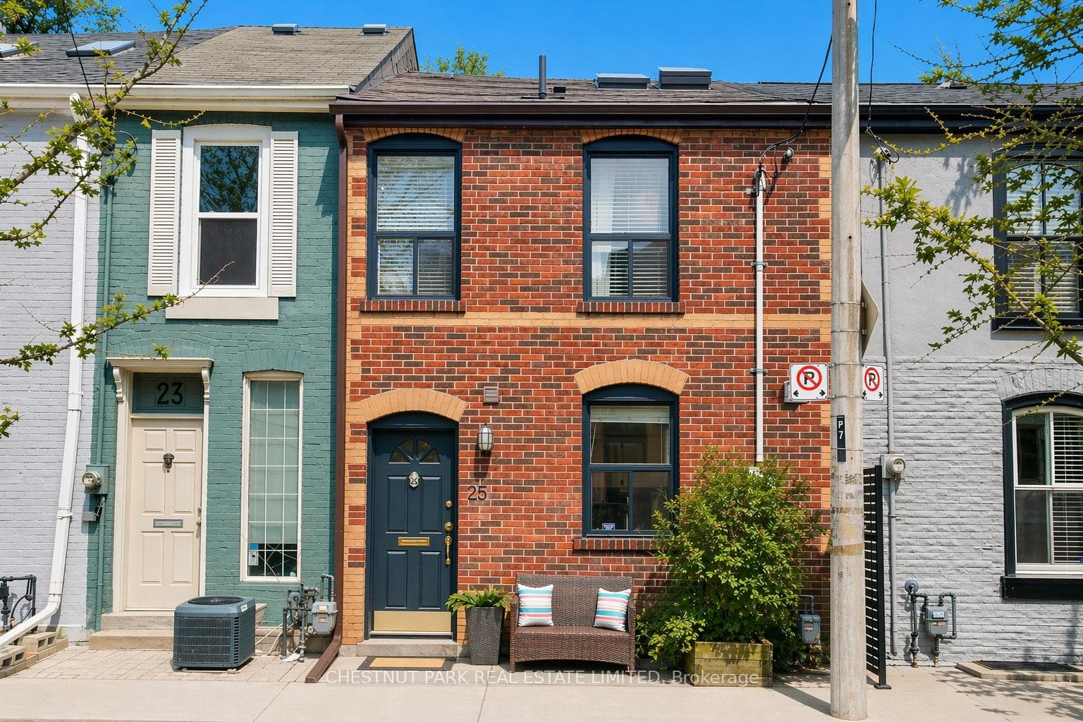 25 Bishop Street, Annex / Yorkville / Summerhill, ON M5R 1N3 - Photo 1