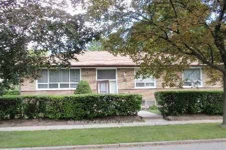 133 Meadowbank Road Unit Bsmt, Etobicoke (Islington / Rexdale), ON M9B 5E2 - Photo 1