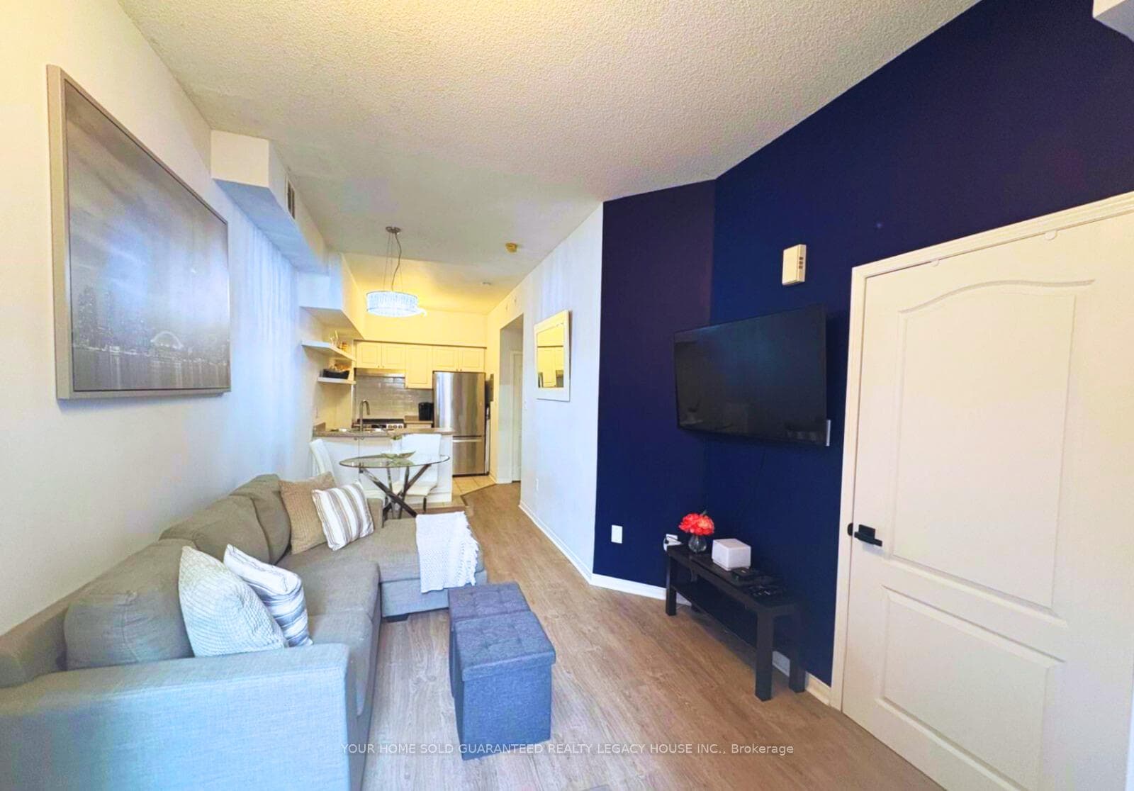 601 Shoreline Drive Unit 145, Mississauga, ON L5B 4K1 - Photo 1