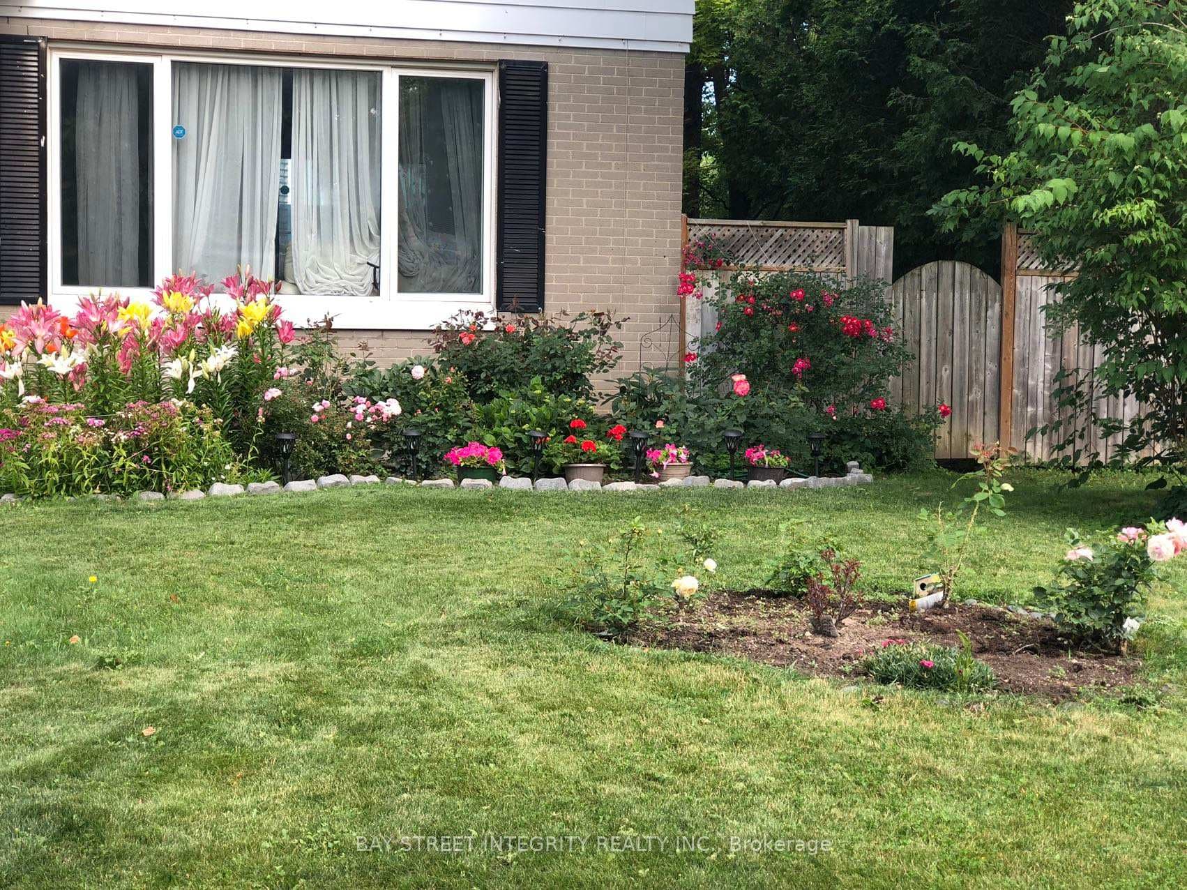 26 Morpeth Road, Brampton, ON L6W 2Z2 - Photo 1