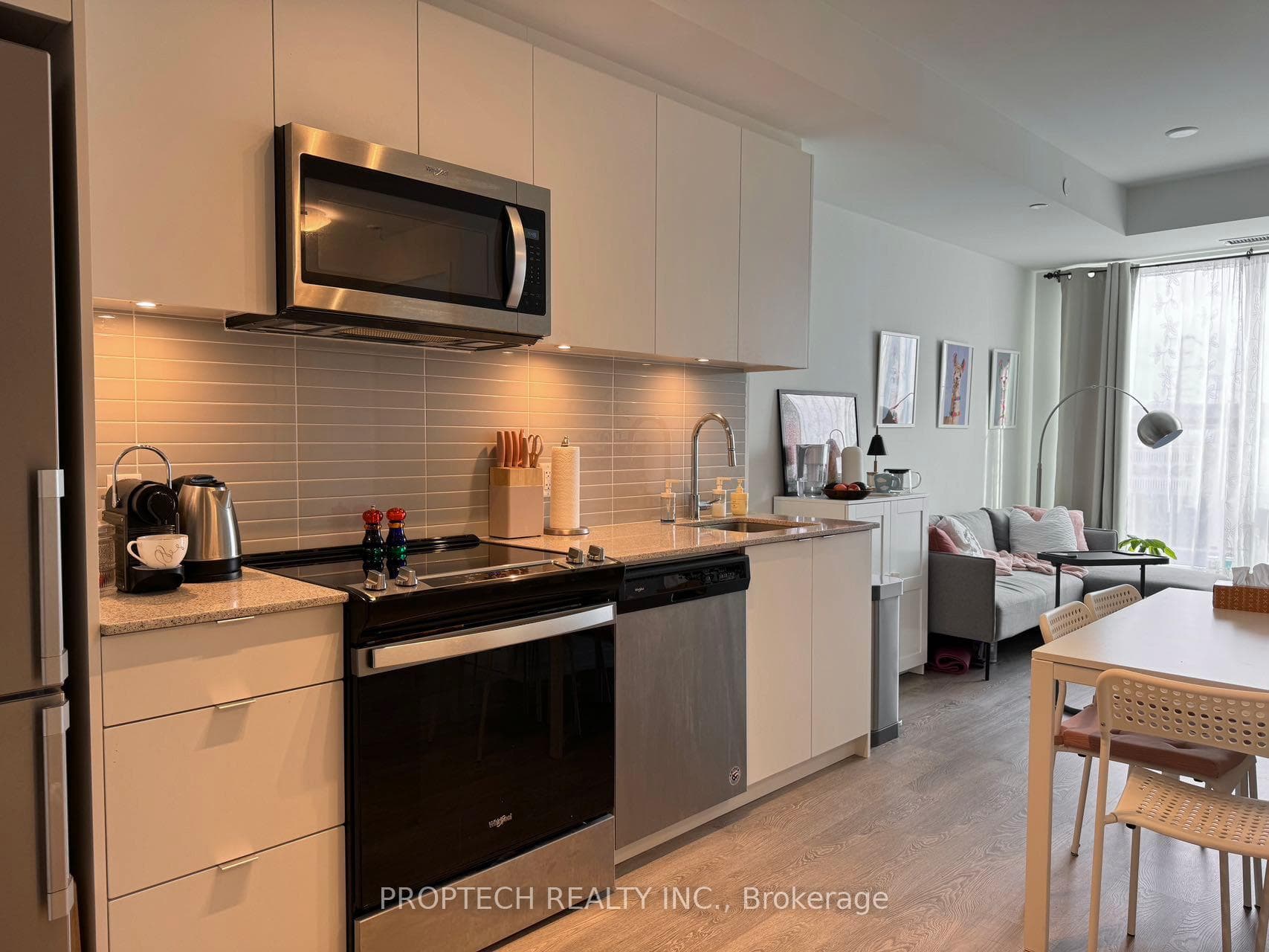 8868 Yonge Street Unit 520E, Richmond Hill