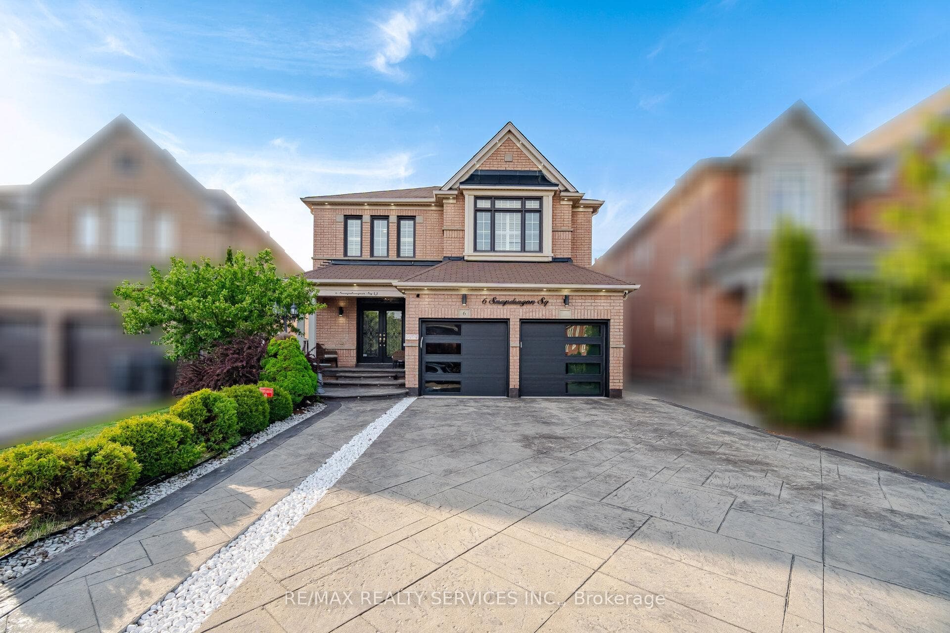 6 Snapdragon Square, Brampton, ON L6P 3K2 - Photo 1