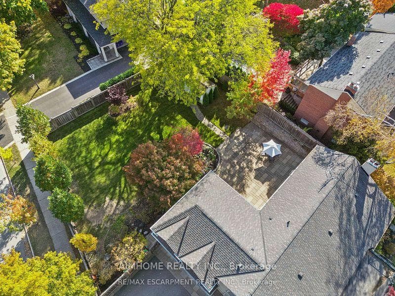 1300 Braeside Drive, Oakville, ON L6J 2A4 - Photo 1
