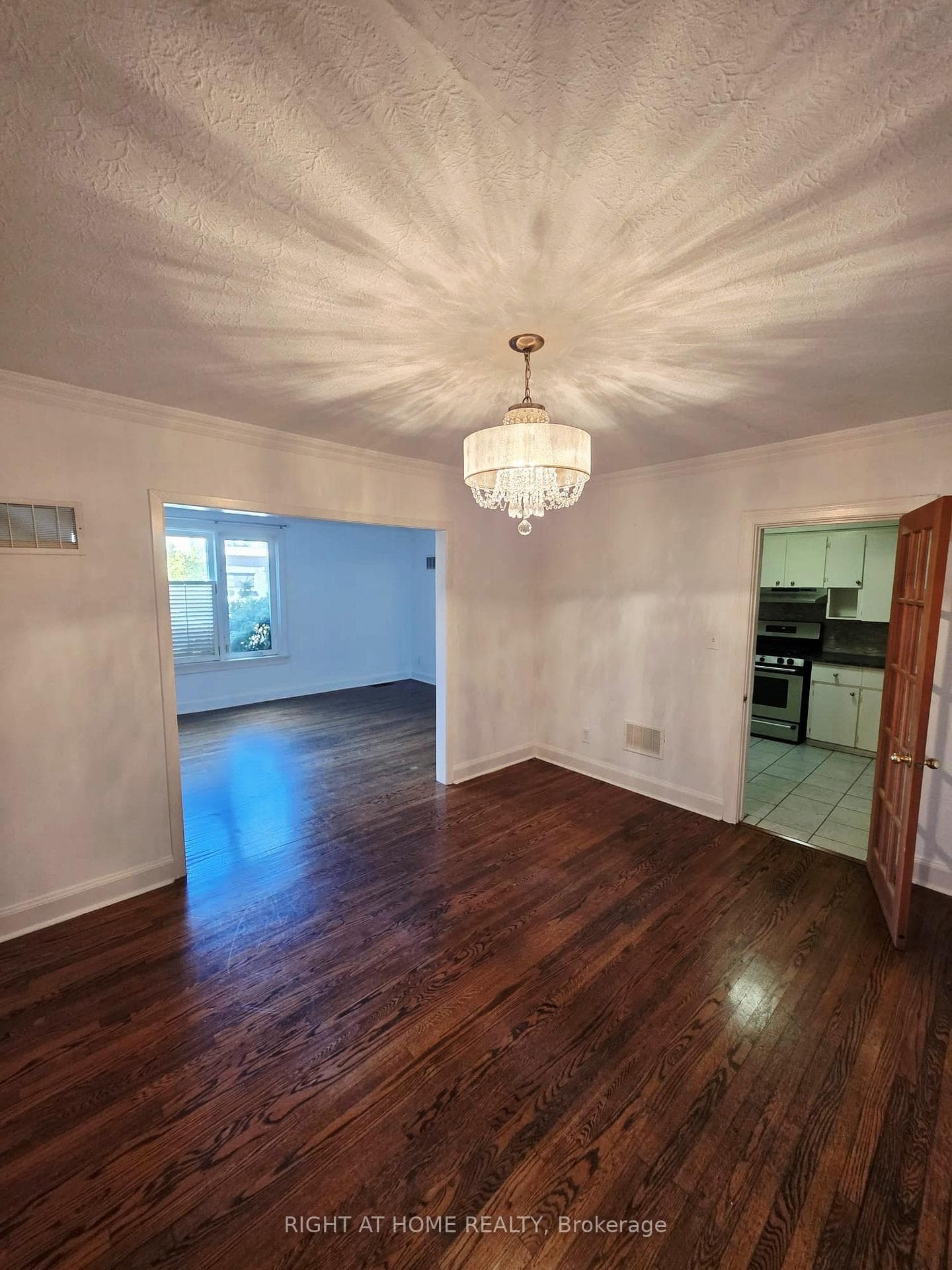 339 Ranee Avenue, York / Weston, ON M6A 1N9 - Photo 1