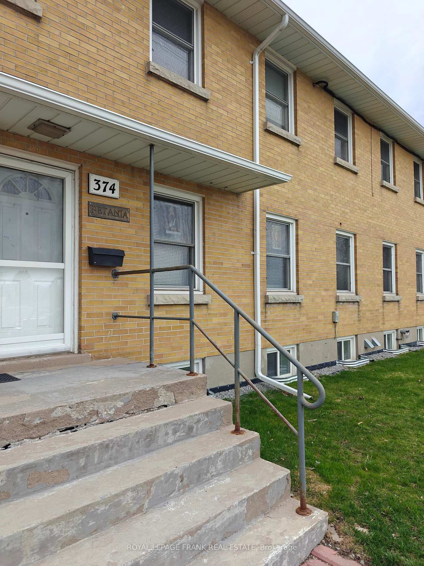 374 Central Park Boulevard Unit Room #10, Oshawa, ON L1H 5X2 - Photo 1
