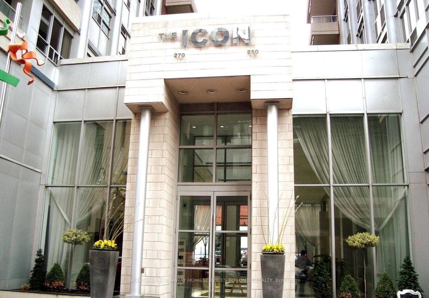 250 Wellington Street Unit 830, Downtown Toronto / Waterfront, ON M5V 3P6 - Photo 1