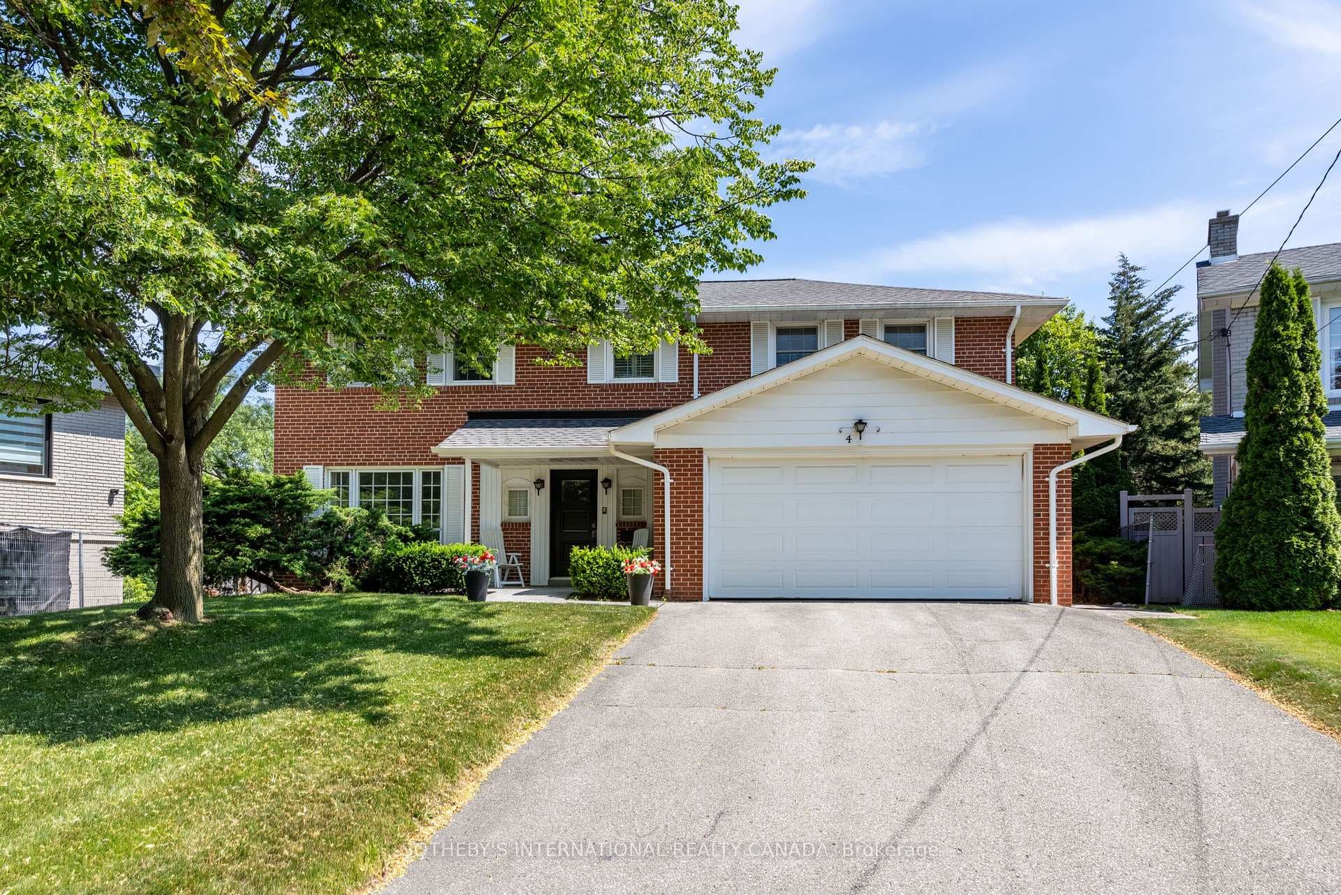 4 Welbrooke Place, Etobicoke (Islington / Rexdale), ON M9B 5A3 - Photo 1