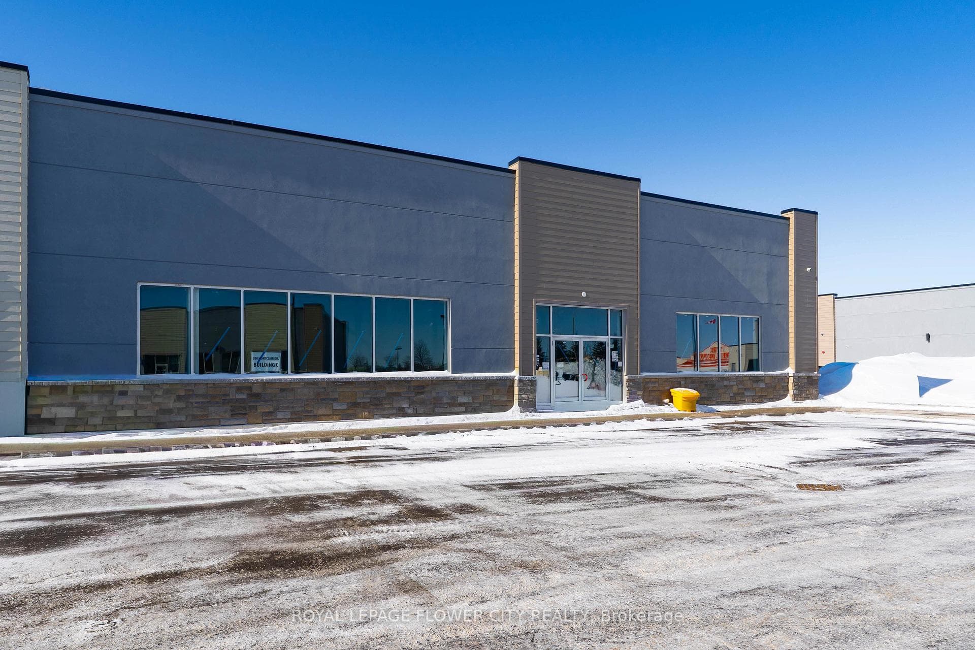 200 Montclair Drive Unit 14, Woodstock, ON N4S 9A2 - Photo 1